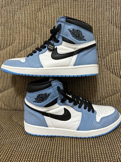 Nike Air Jordan 1 High OG "University Blue"