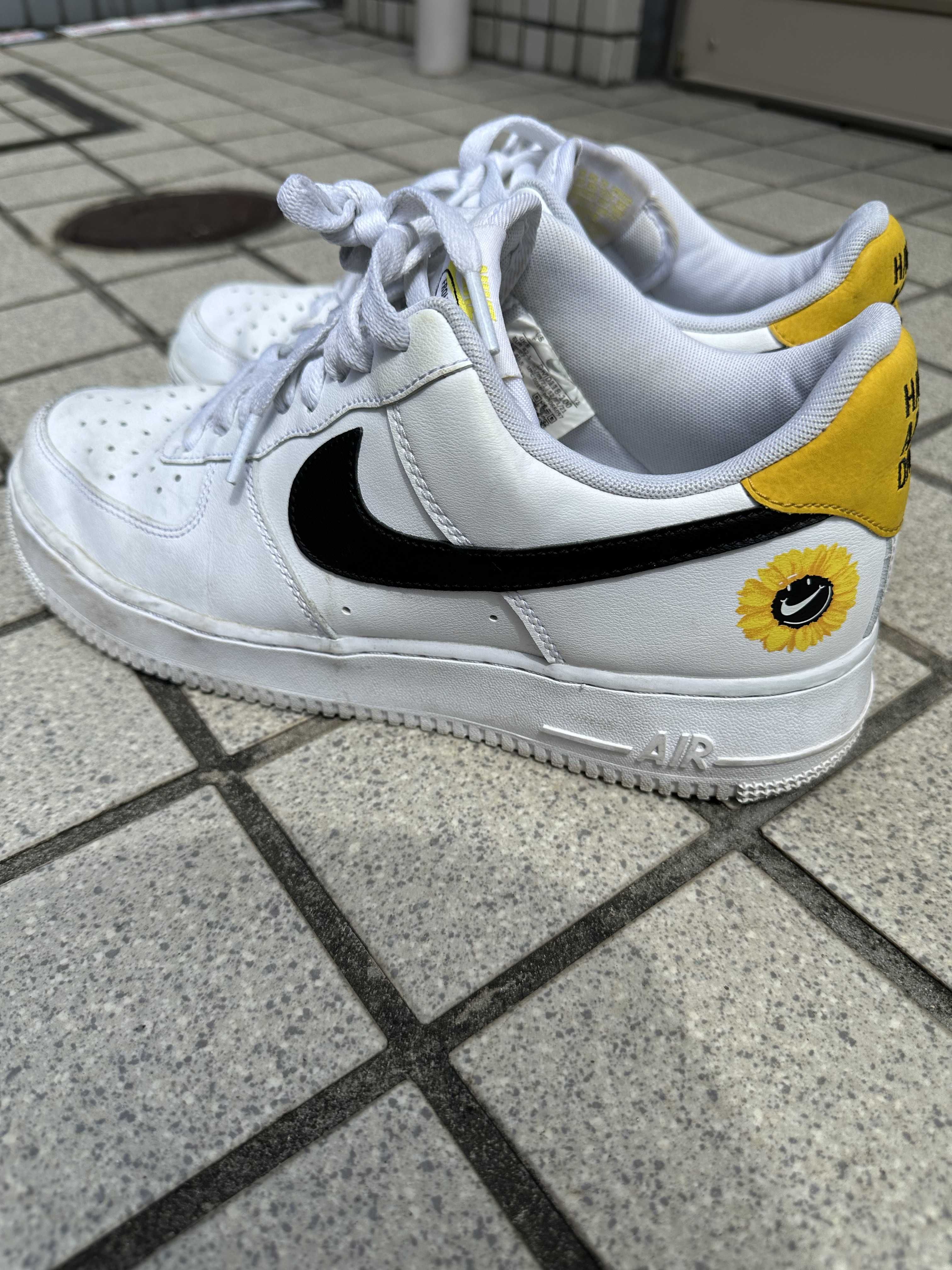Nike Air Force 1 Low '07 LV8 "White/Black/Yellow"