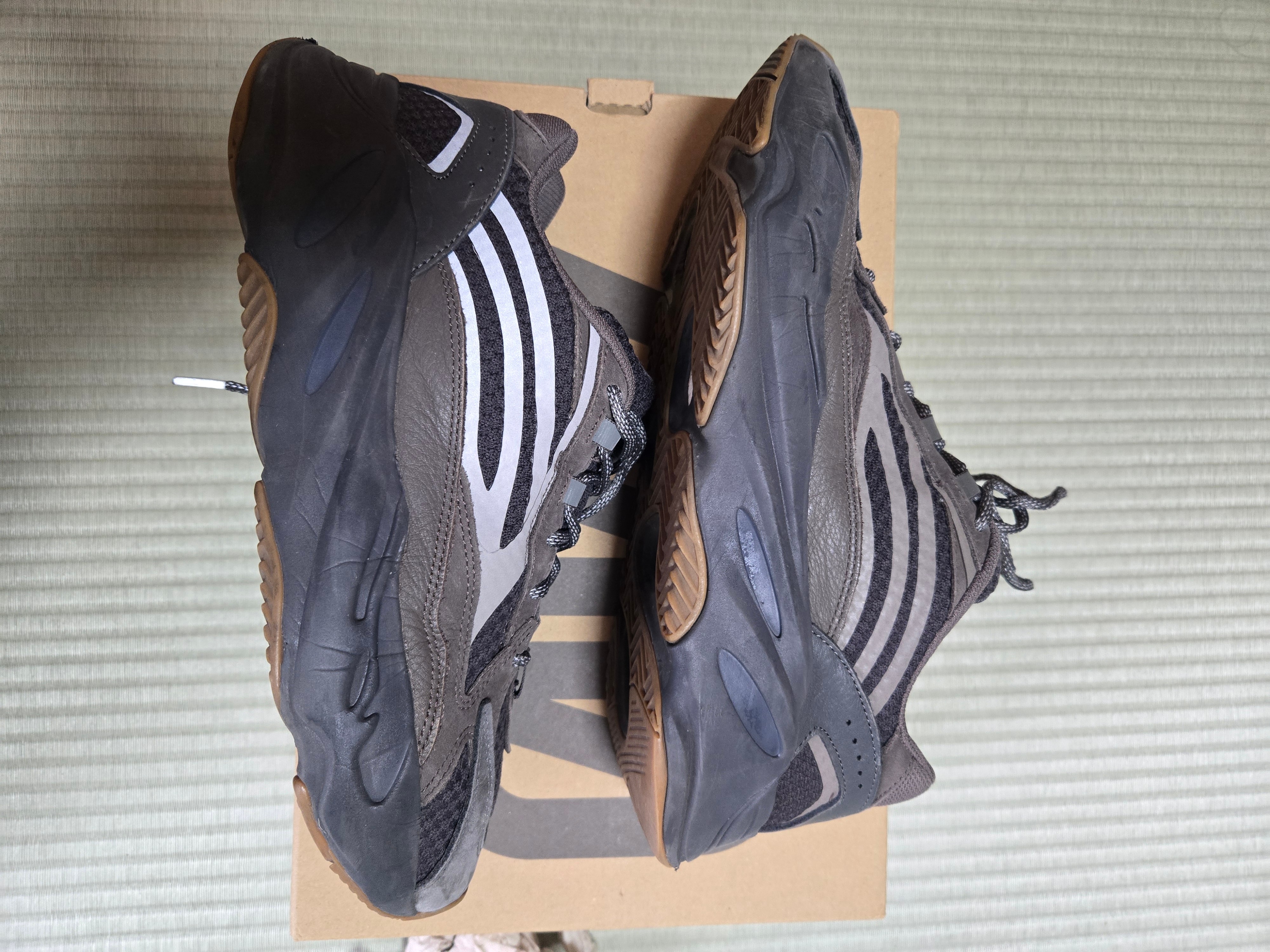ADIDAS ORIGINALS YEEZY BOOST 700 V2 "GEODE"