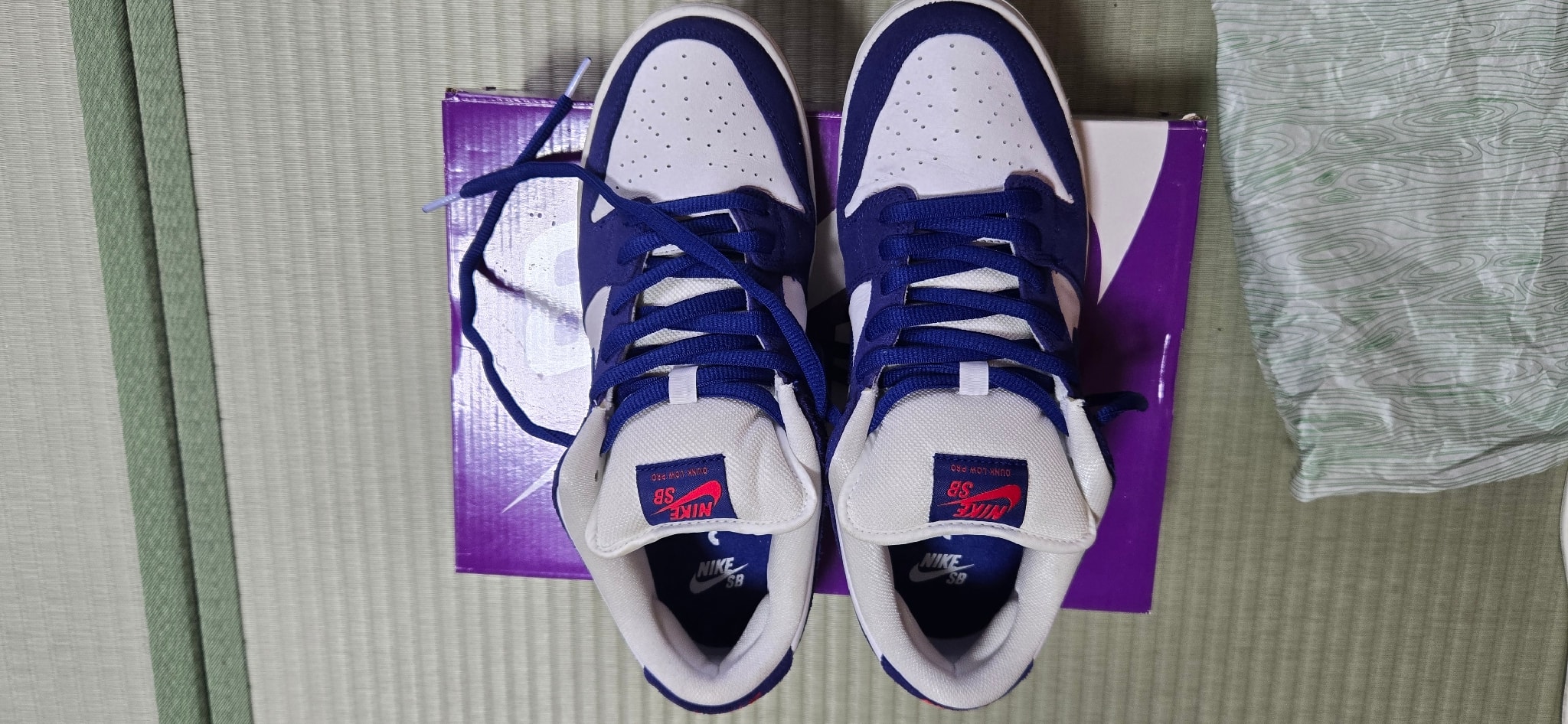 Nike SB Dunk Low "Los Angeles Dodgers/Deep Royal Blue"