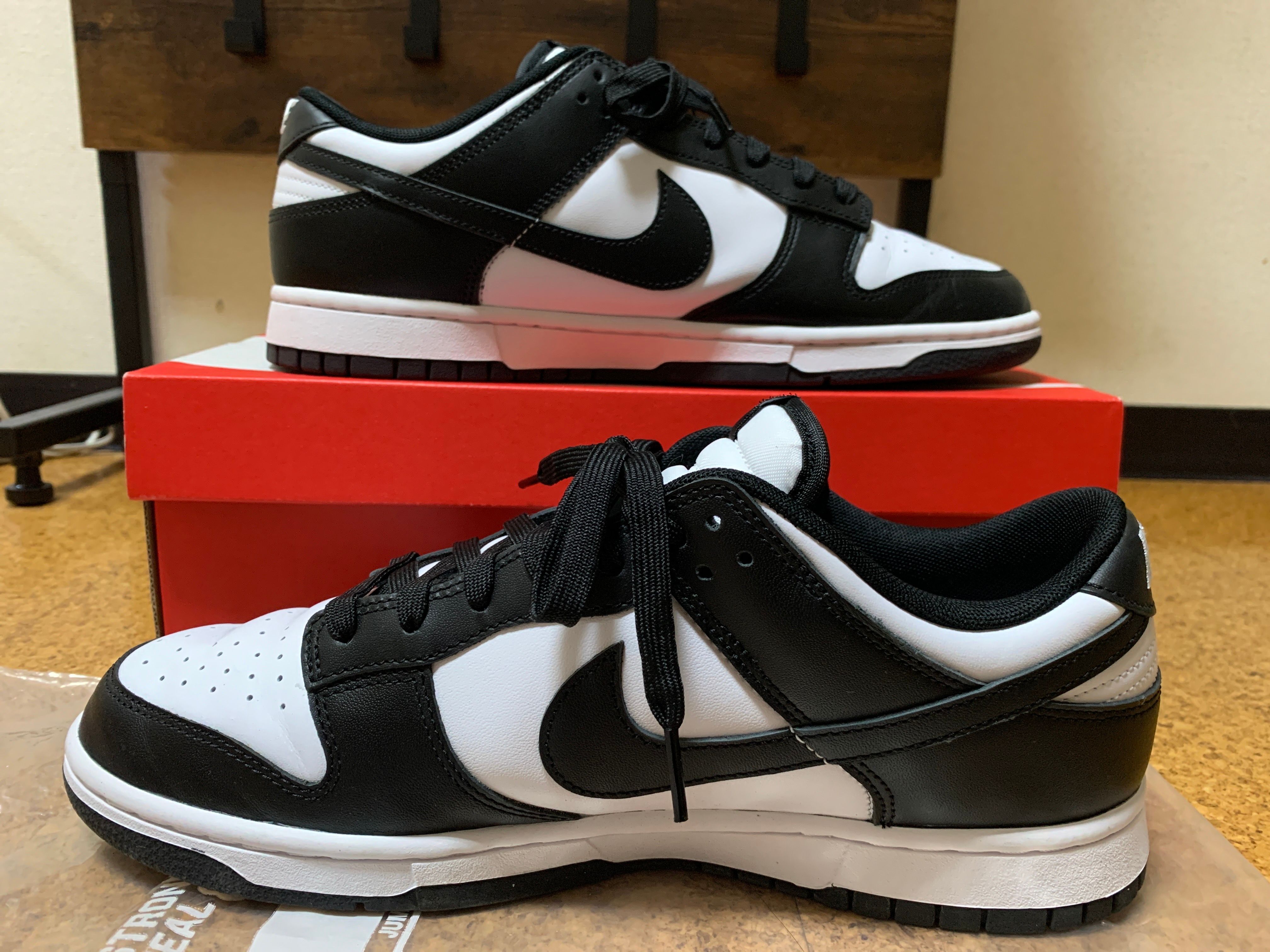 Nike Dunk Low Retro "Panda/White/Black"