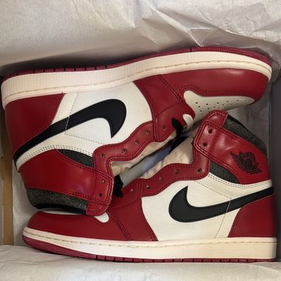 Nike Air Jordan 1 High OG "Lost & Found/Chicago"