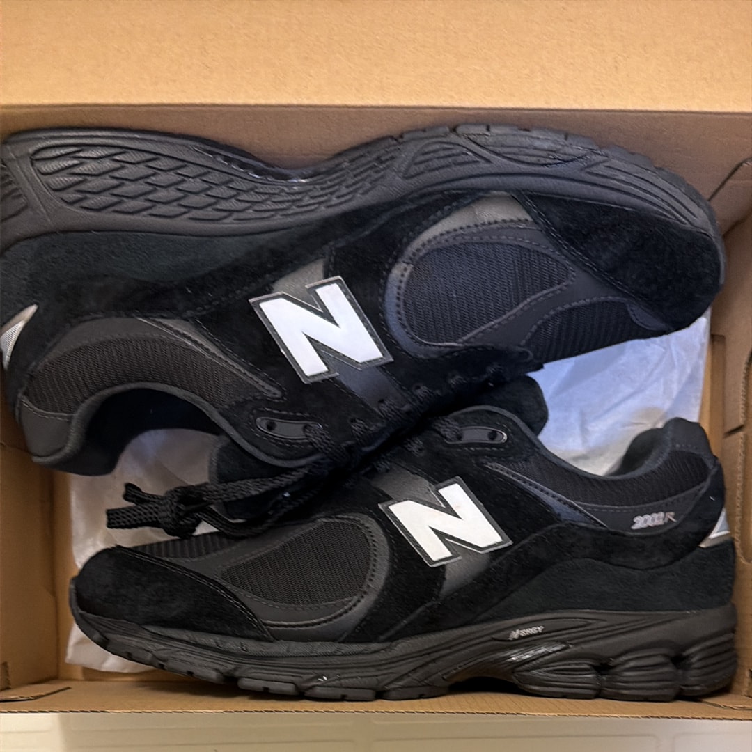 New Balance 2002R GORE-TEX "Black/White"