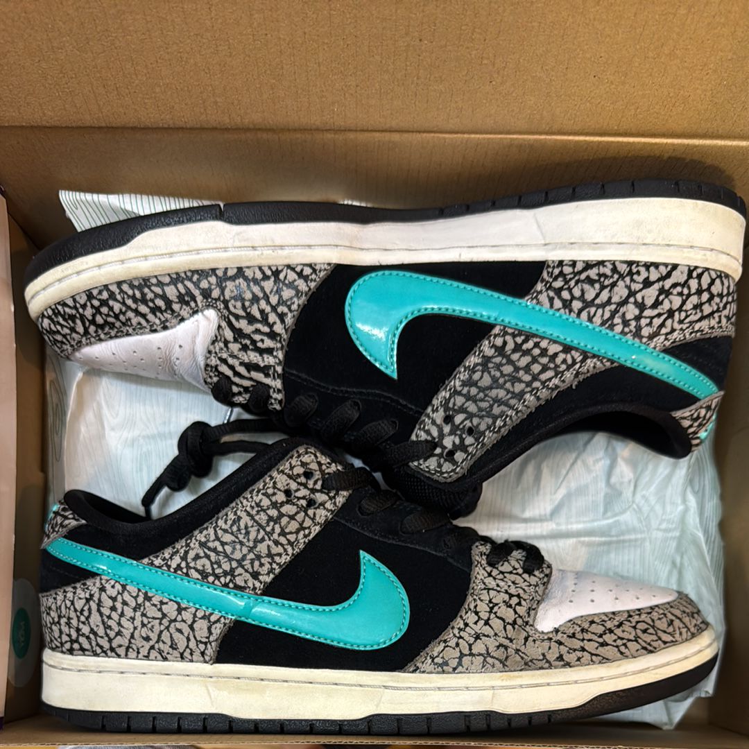 Nike SB Dunk Low "Elephant/Safari"
