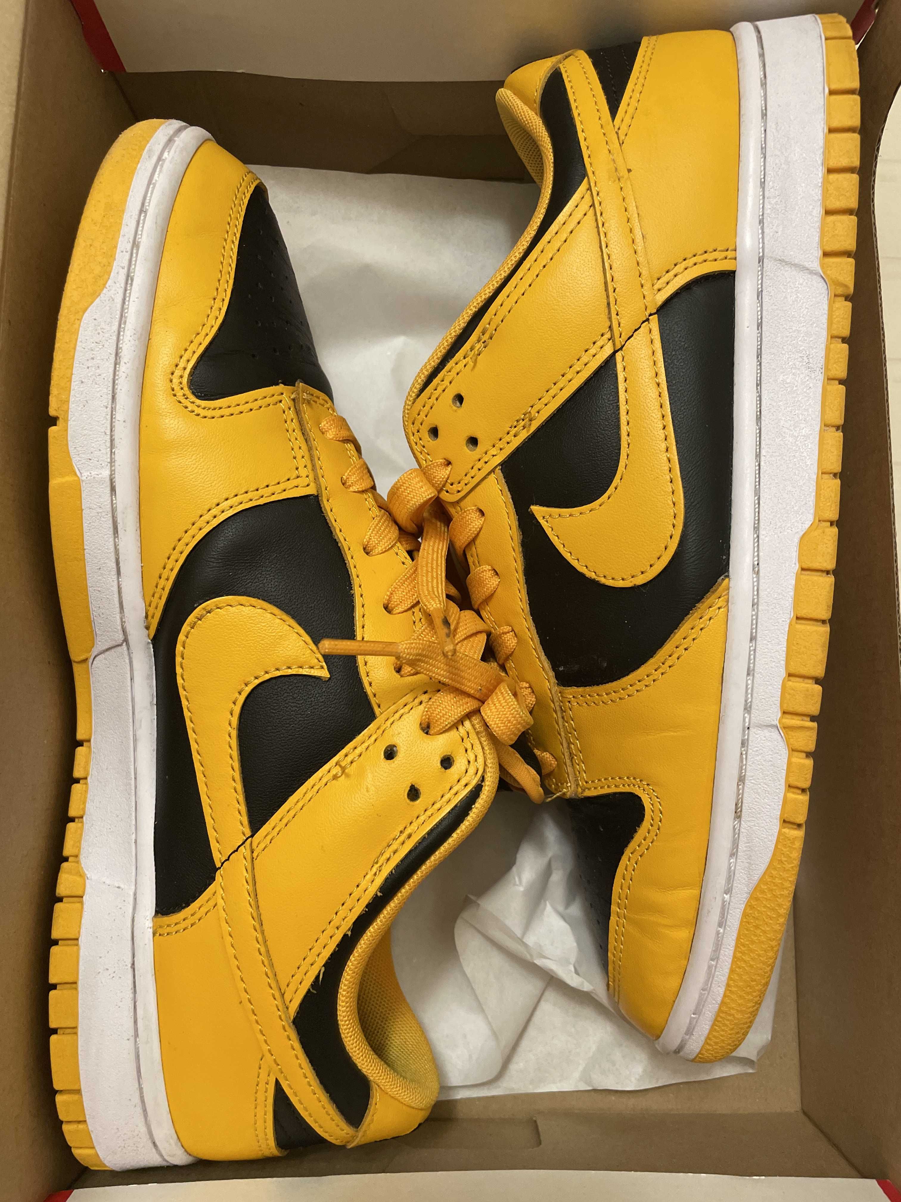 Nike Dunk Low "Championship Goldenrod"