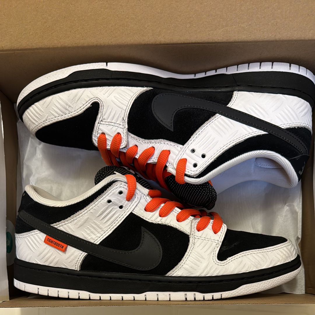 TIGHTBOOTH × Nike SB Dunk Low Pro QS "Black and White"