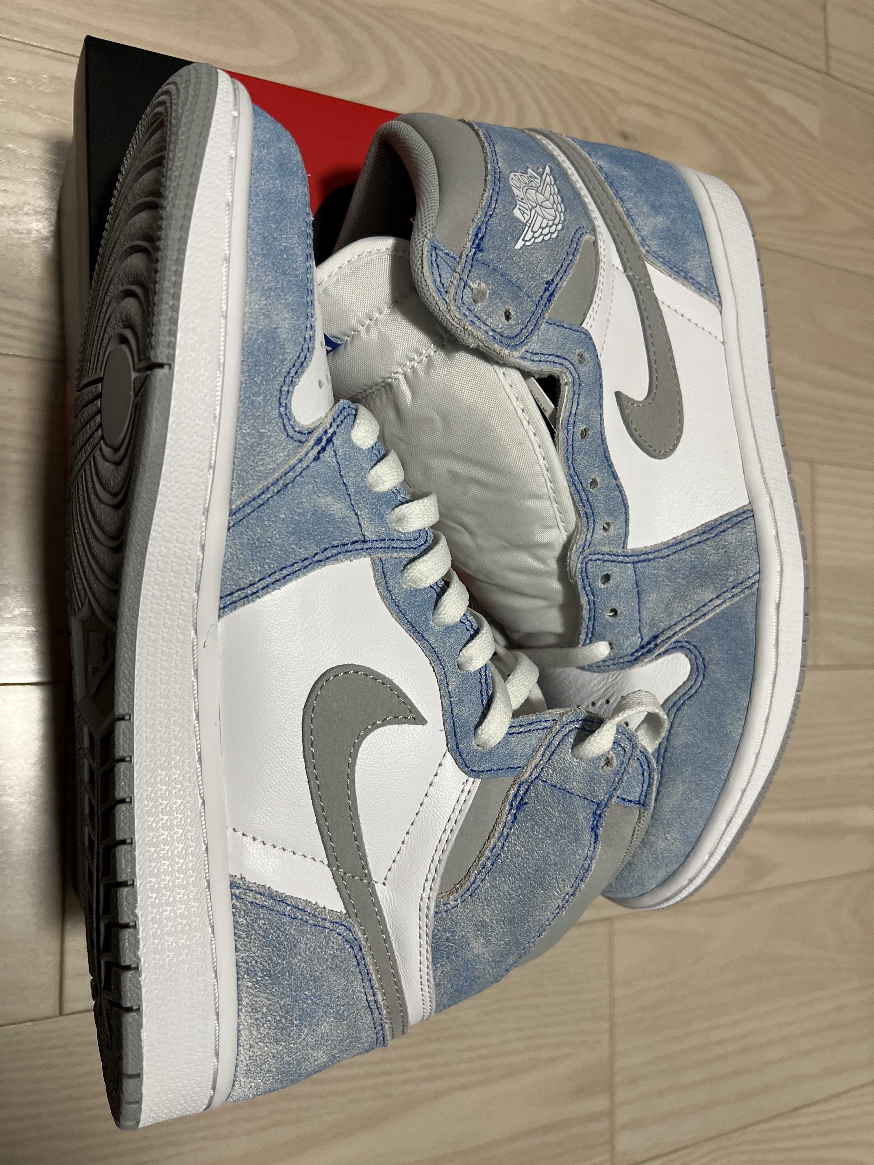 Nike Air Jordan 1 High OG "Hyper Royal"