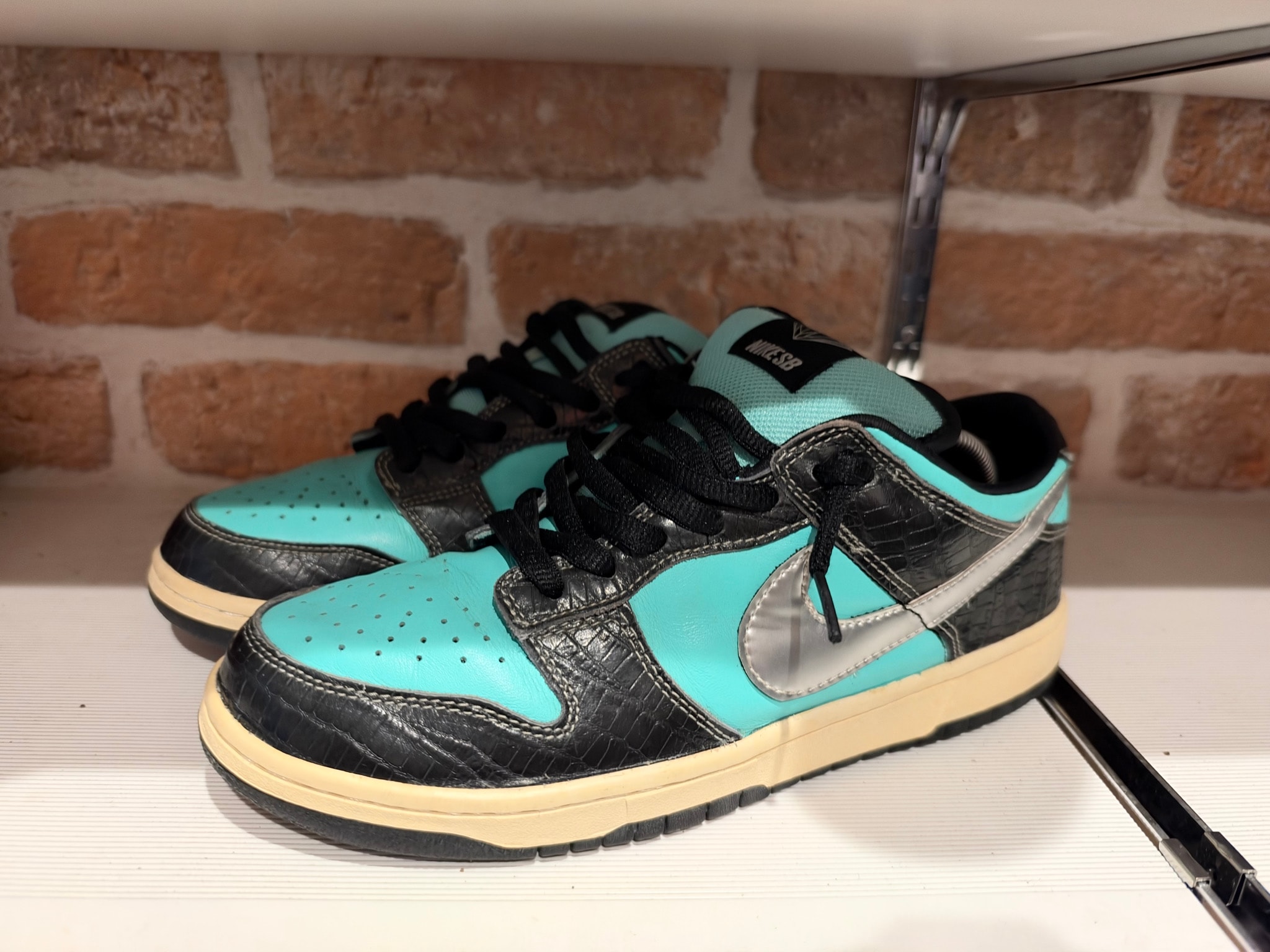 Nike SB Dunk Low Diamond Suppil Co. "Tiffany"