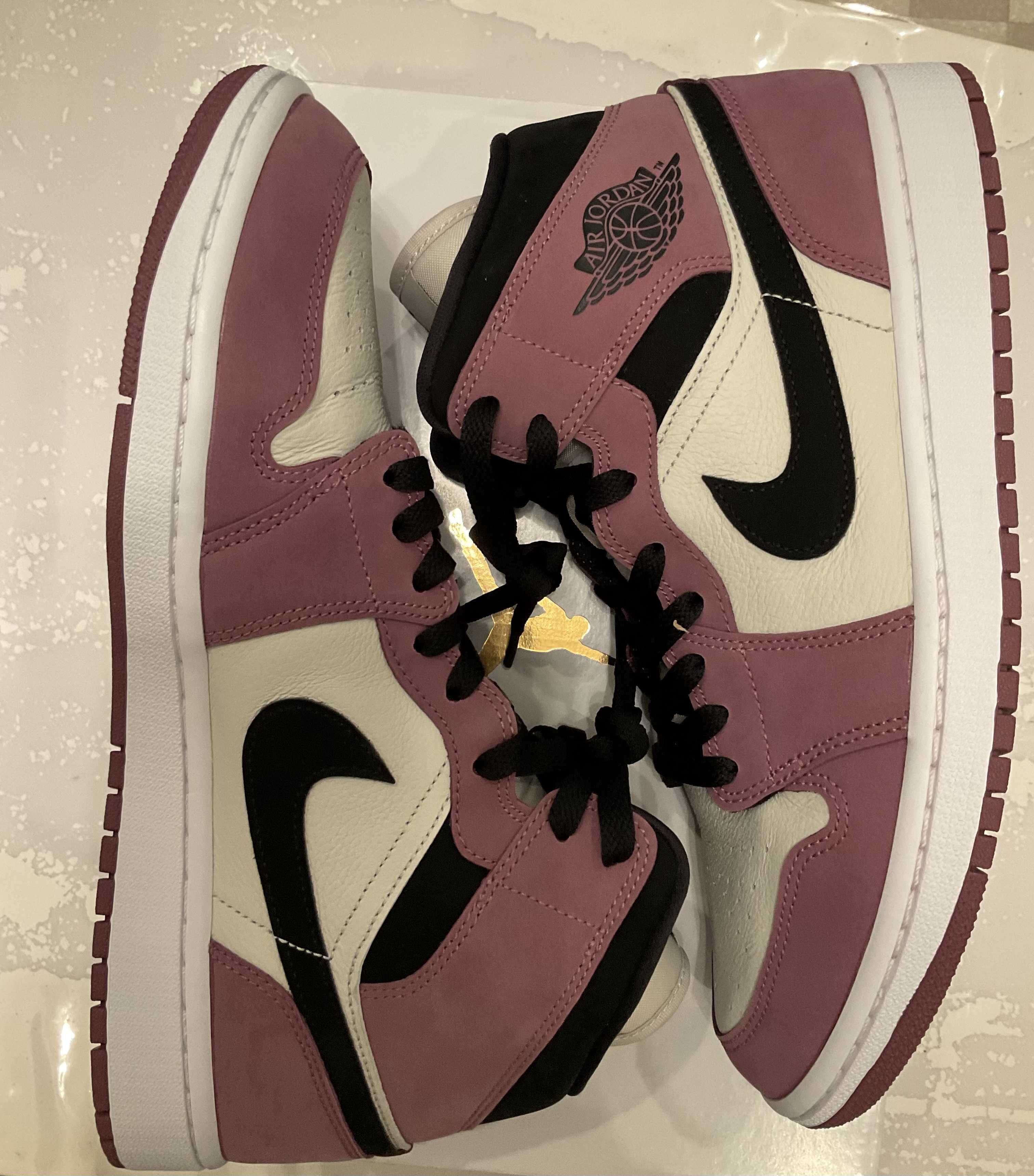 Nike Women's Air Jordan 1 Mid "Berry Pink"