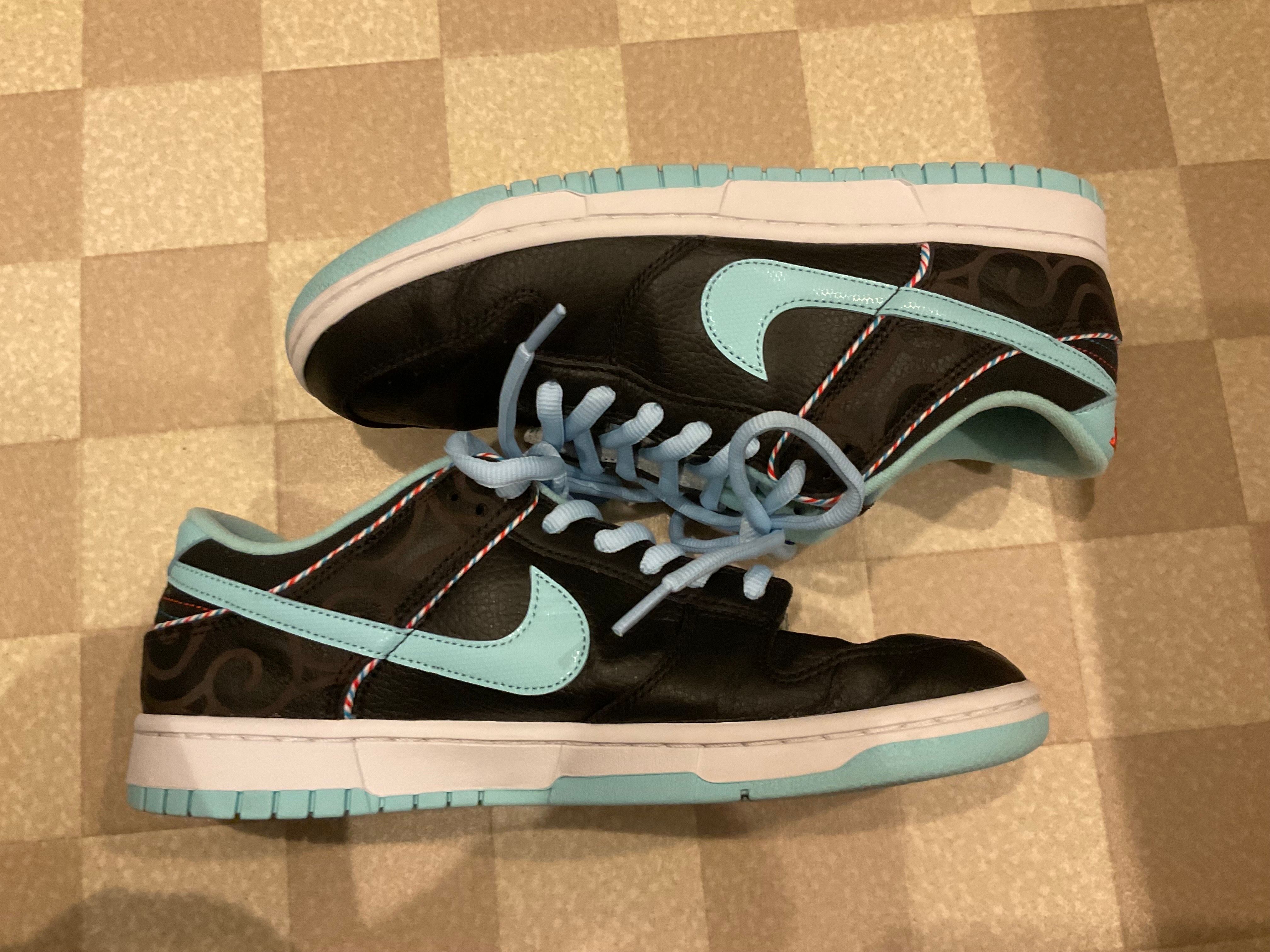 Nike Dunk Low "Barber Shop"