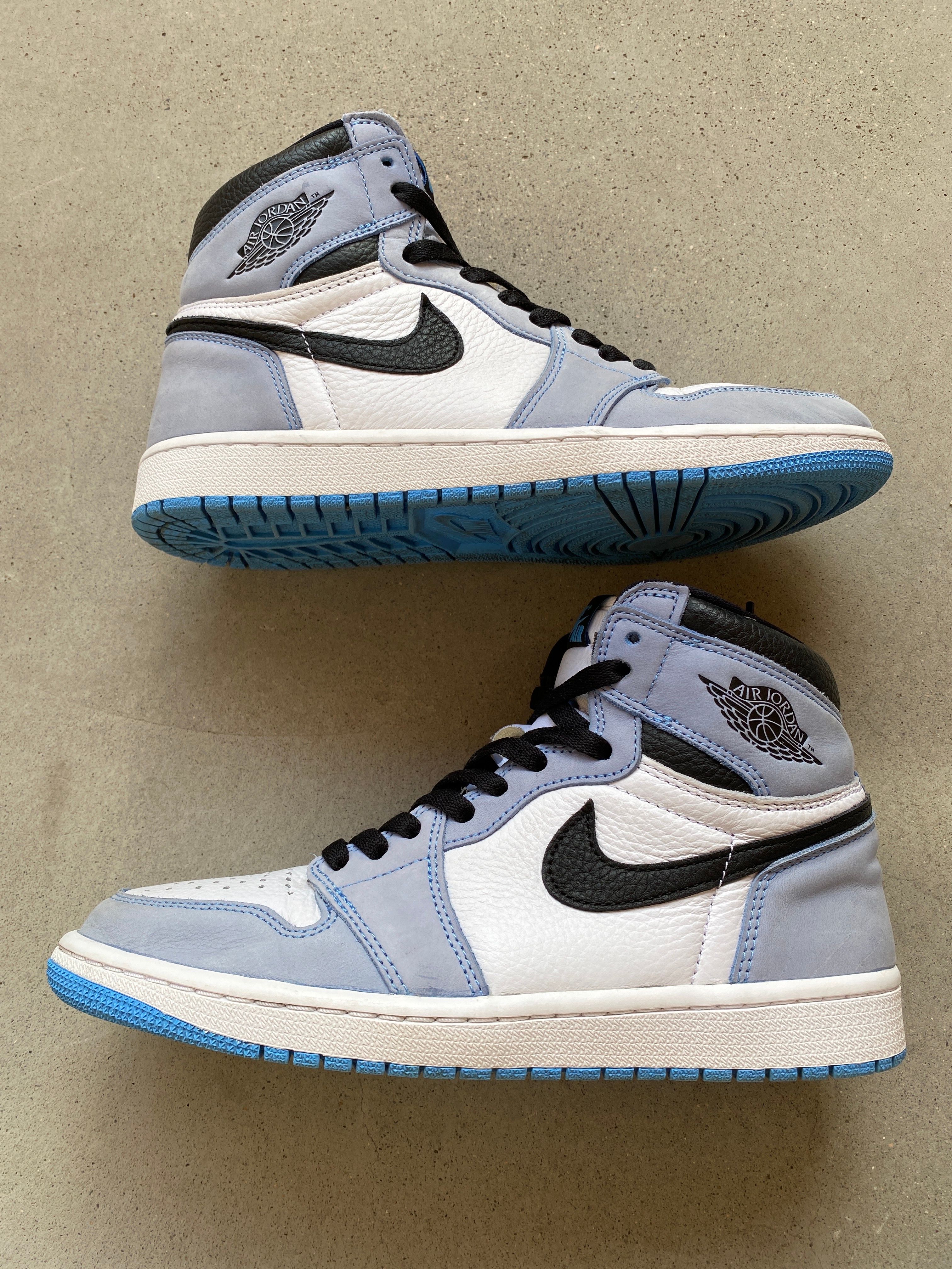 Nike Air Jordan 1 High OG "University Blue"