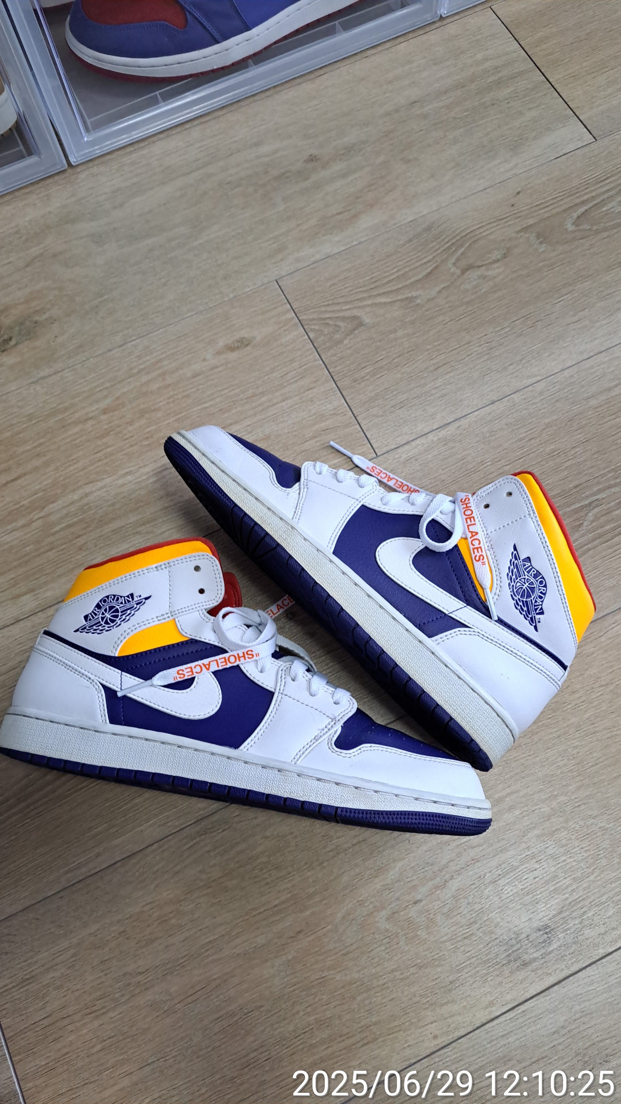 NIKE AIR JORDAN 1 MID "WHITE/NAVY/YELLOW"
