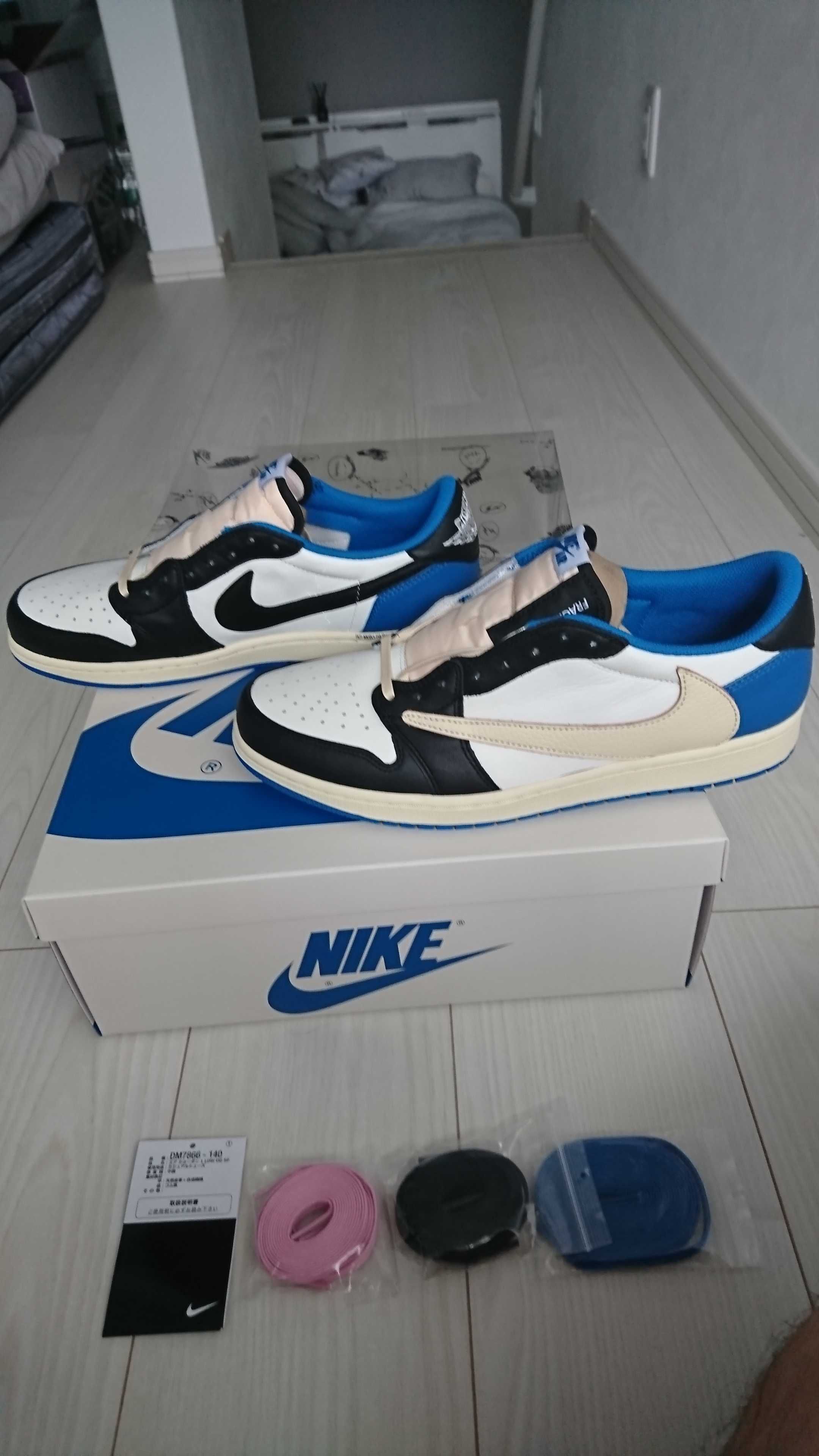 Travis Scott × fragment design × Nike Air Jordan 1 Low OG SP "Military Blue"