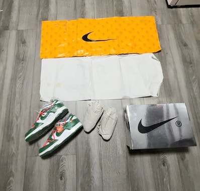 Off-White × Nike Dunk Low "White/Pine Green"