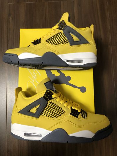 Nike Air Jordan 4 "Tour Yellow"