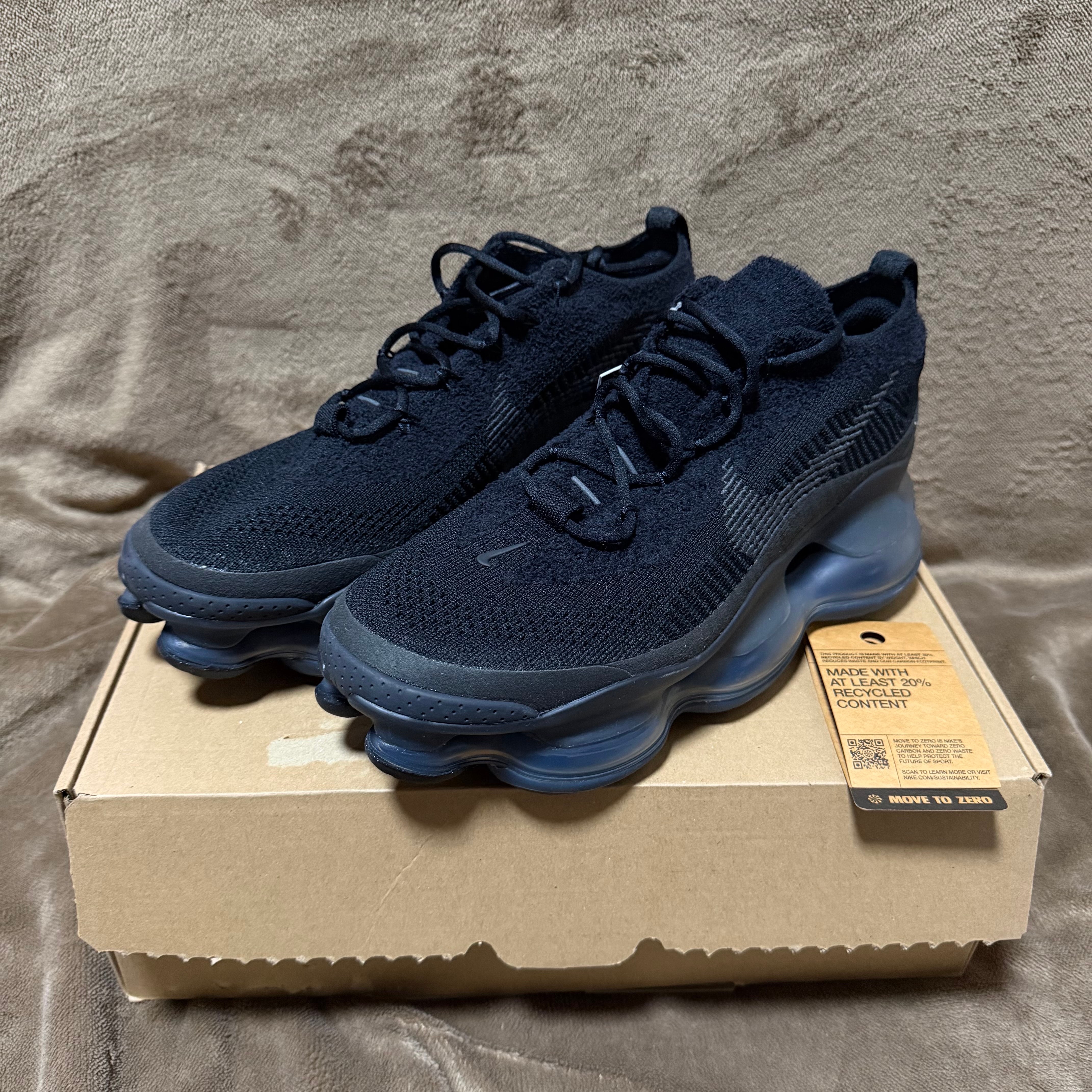 ナイキ エアマックス スコーピオン "ブラック"