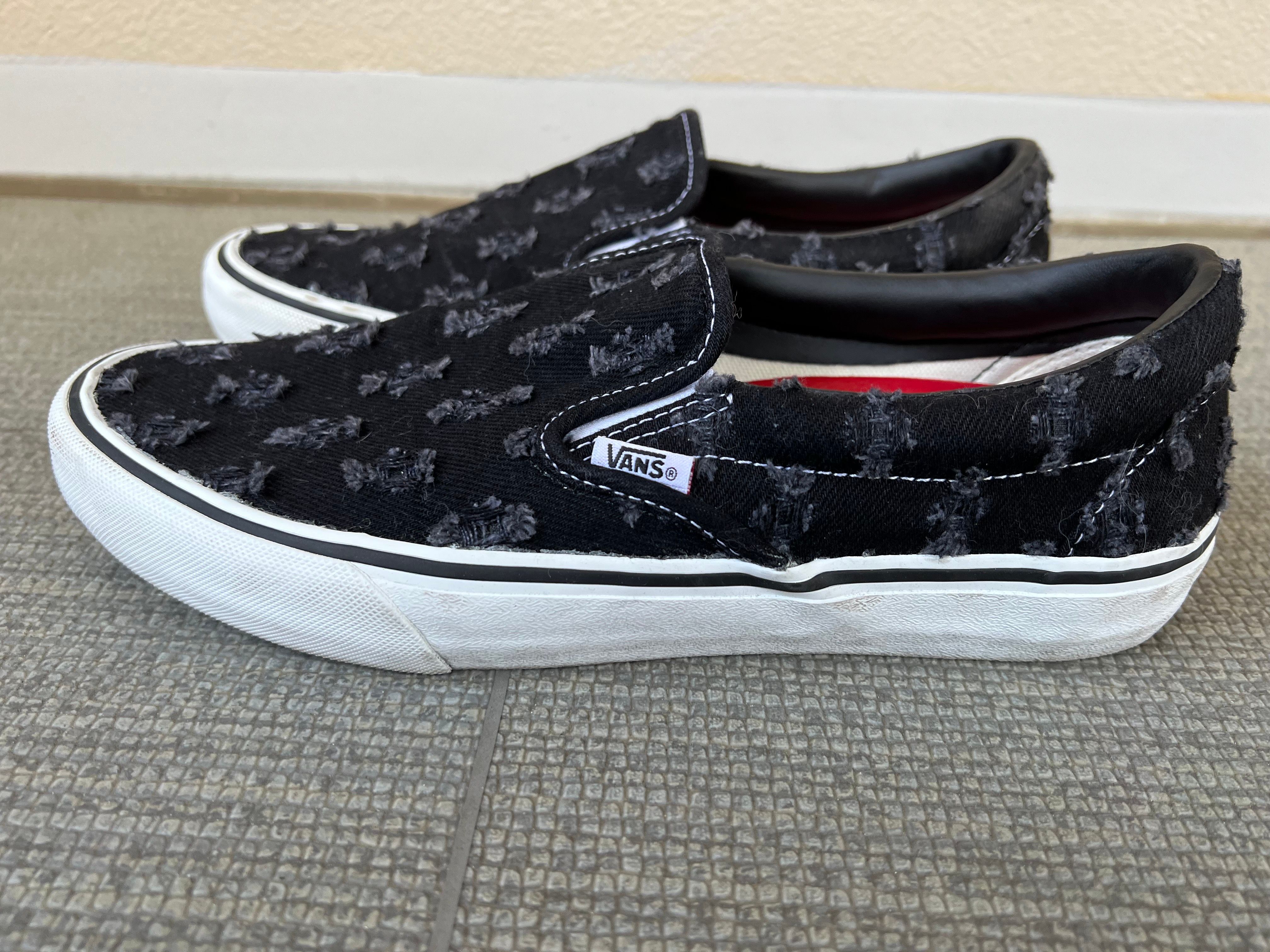 Supreme × Vans Slip-On Hole Punch Denim "Black"