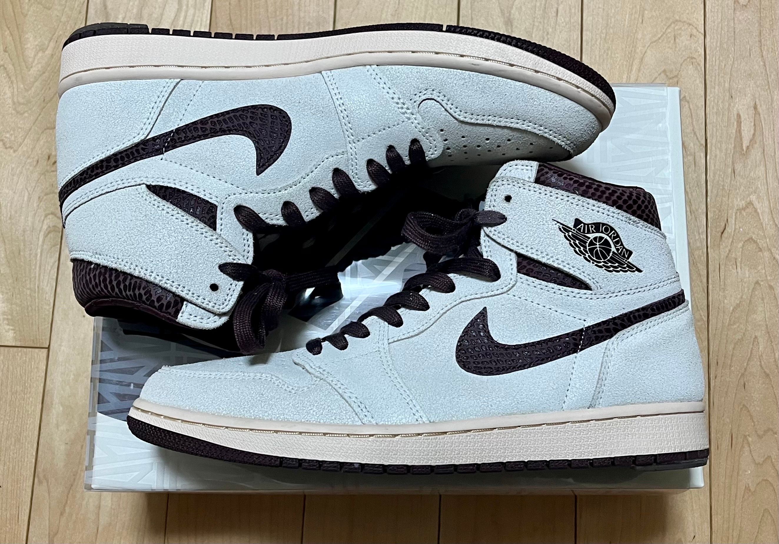 A Ma Maniere × Nike Air Jordan 1 Retro High OG "Sail and Burgundy"