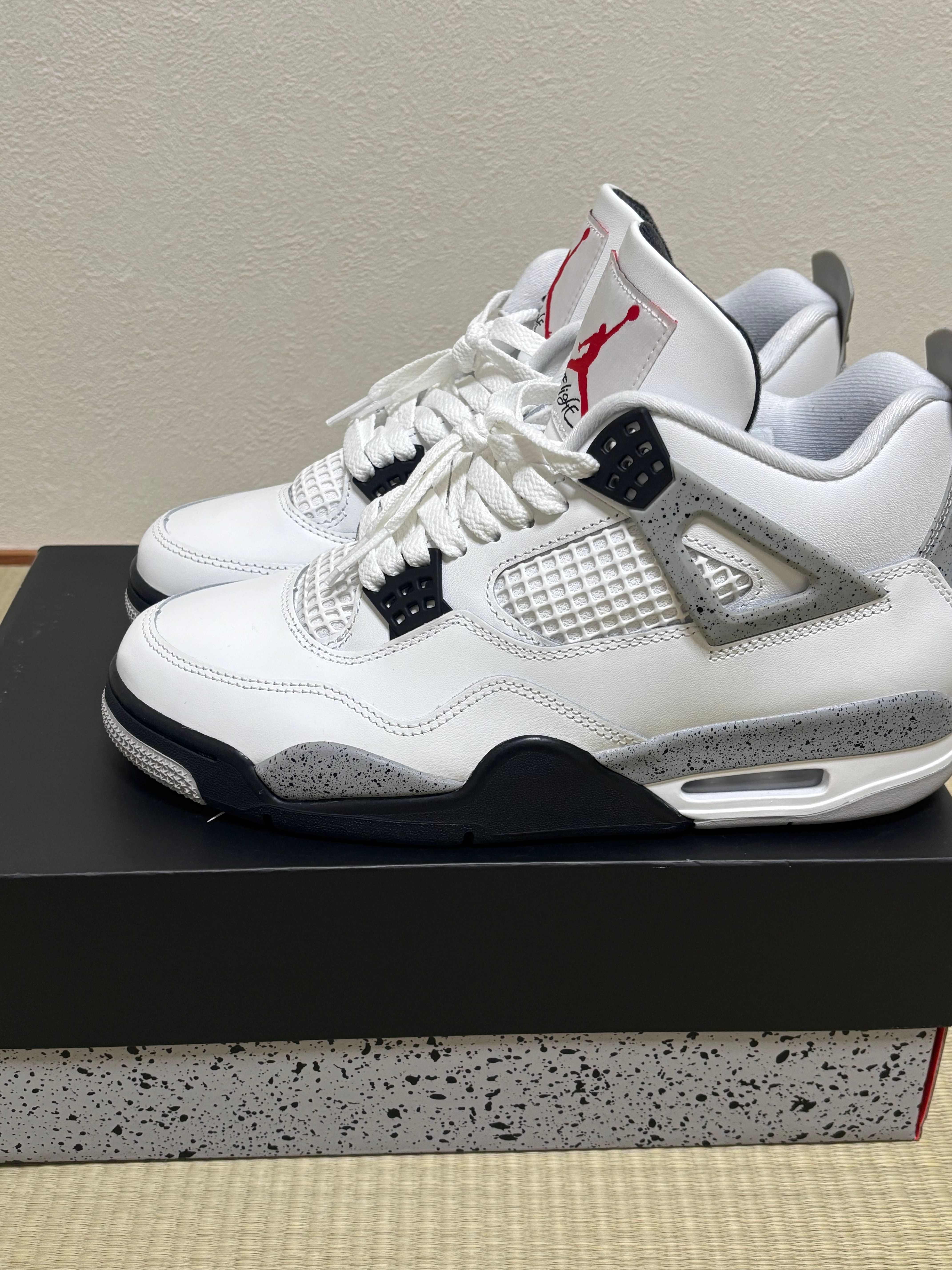 Nike Air Jordan 4 Retro "White/Cement" (2025)