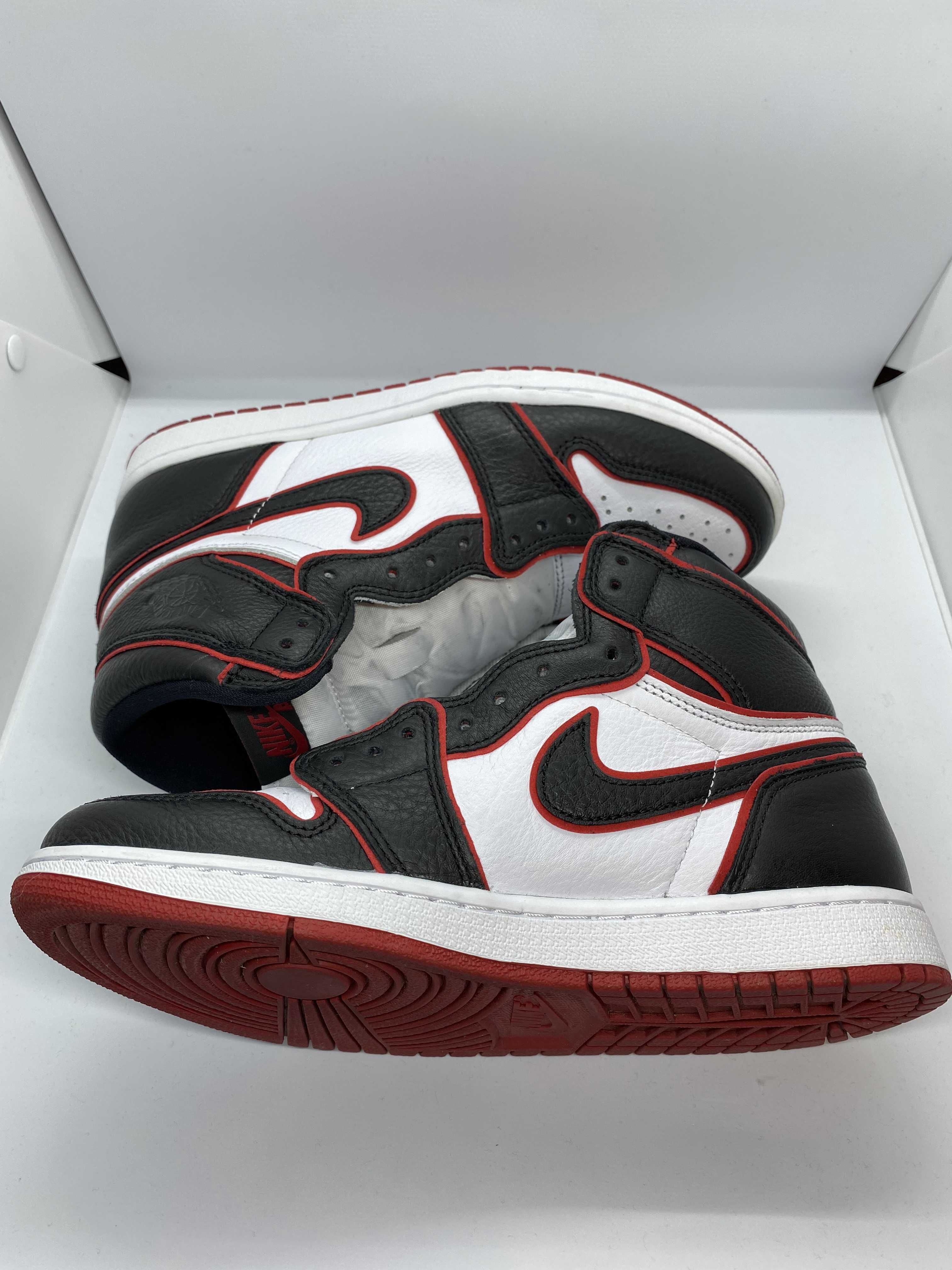 Nike Air Jordan 1 Retro High OG "Blood Line"   