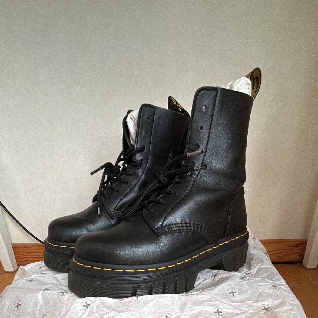 Dr.Martens Audrick 8-Eye Boots "Black"