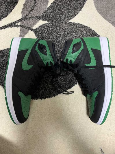 Nike Air Jordan 1 Retro High OG "Black/Pine Green" (2020)