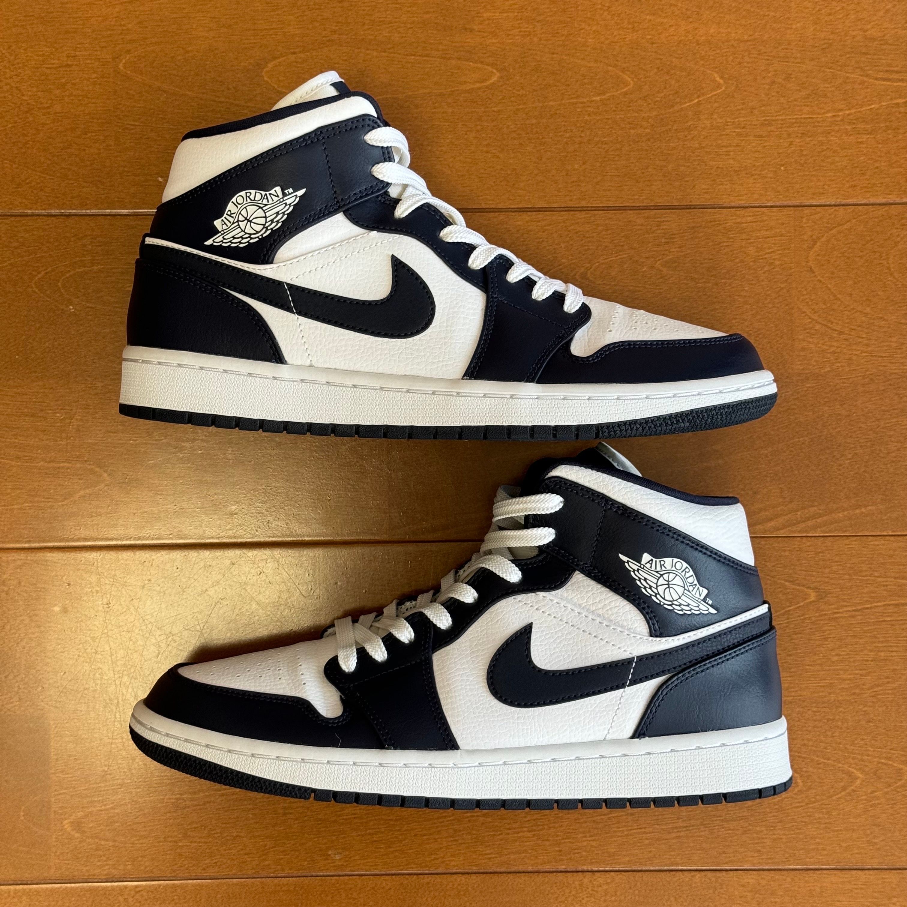 Nike Air Jordan 1 Mid "White Metallic Gold Obsidian"