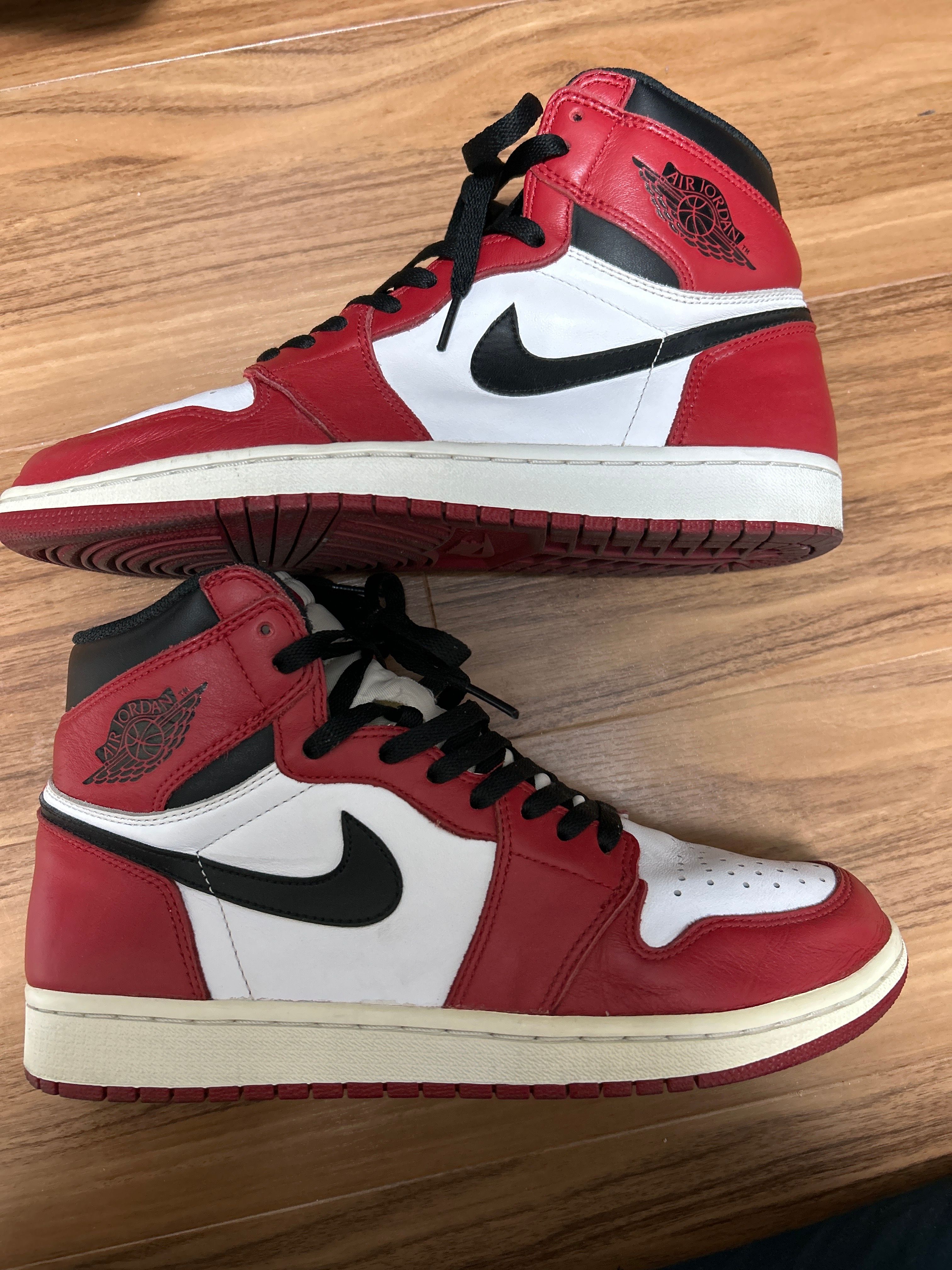 Nike Air Jordan 1 Retro High "Chicago" (2015)