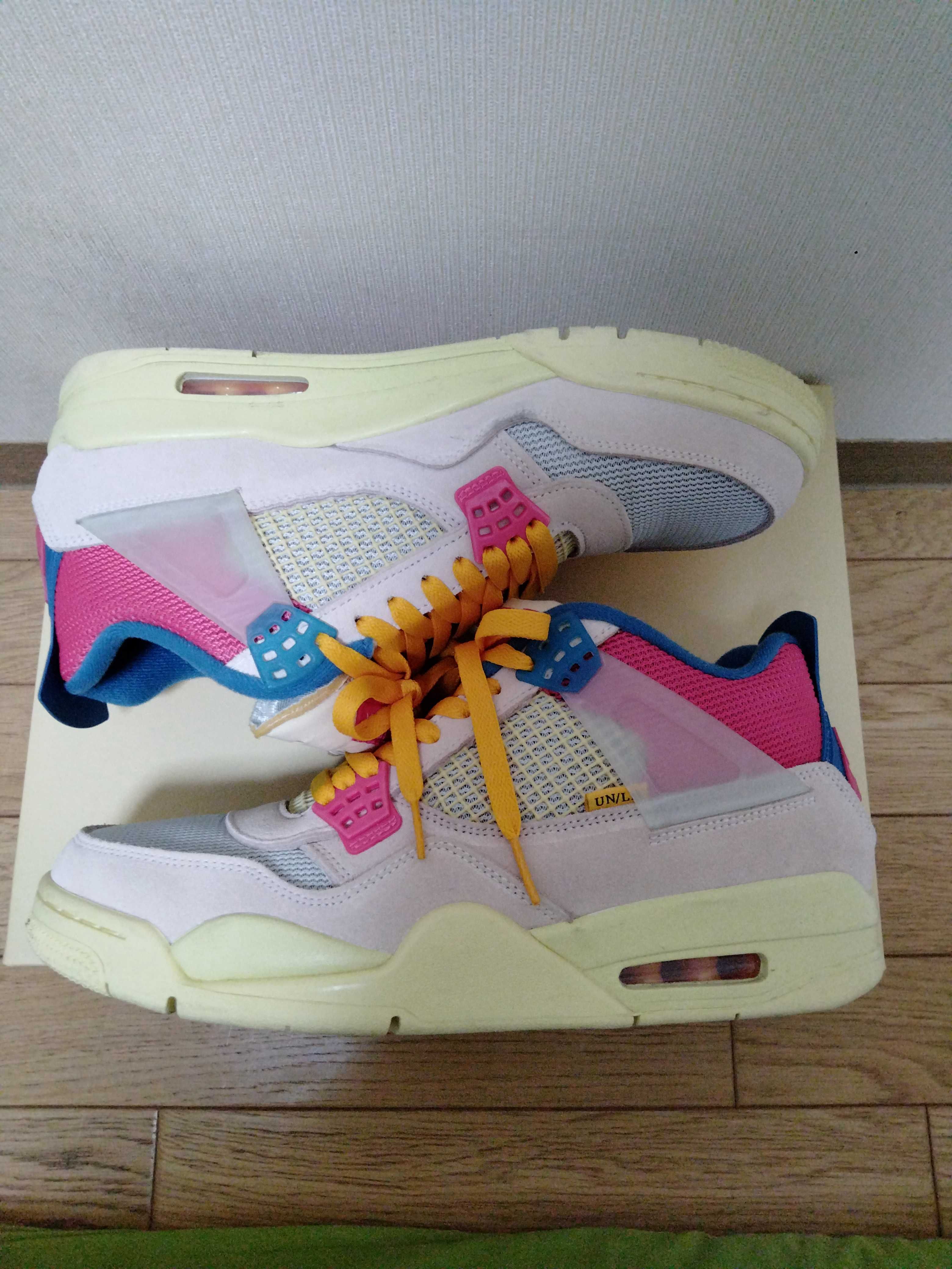 UNION × Nike Air Jordan 4 SP "Guava Ice/Light Fusion Red"