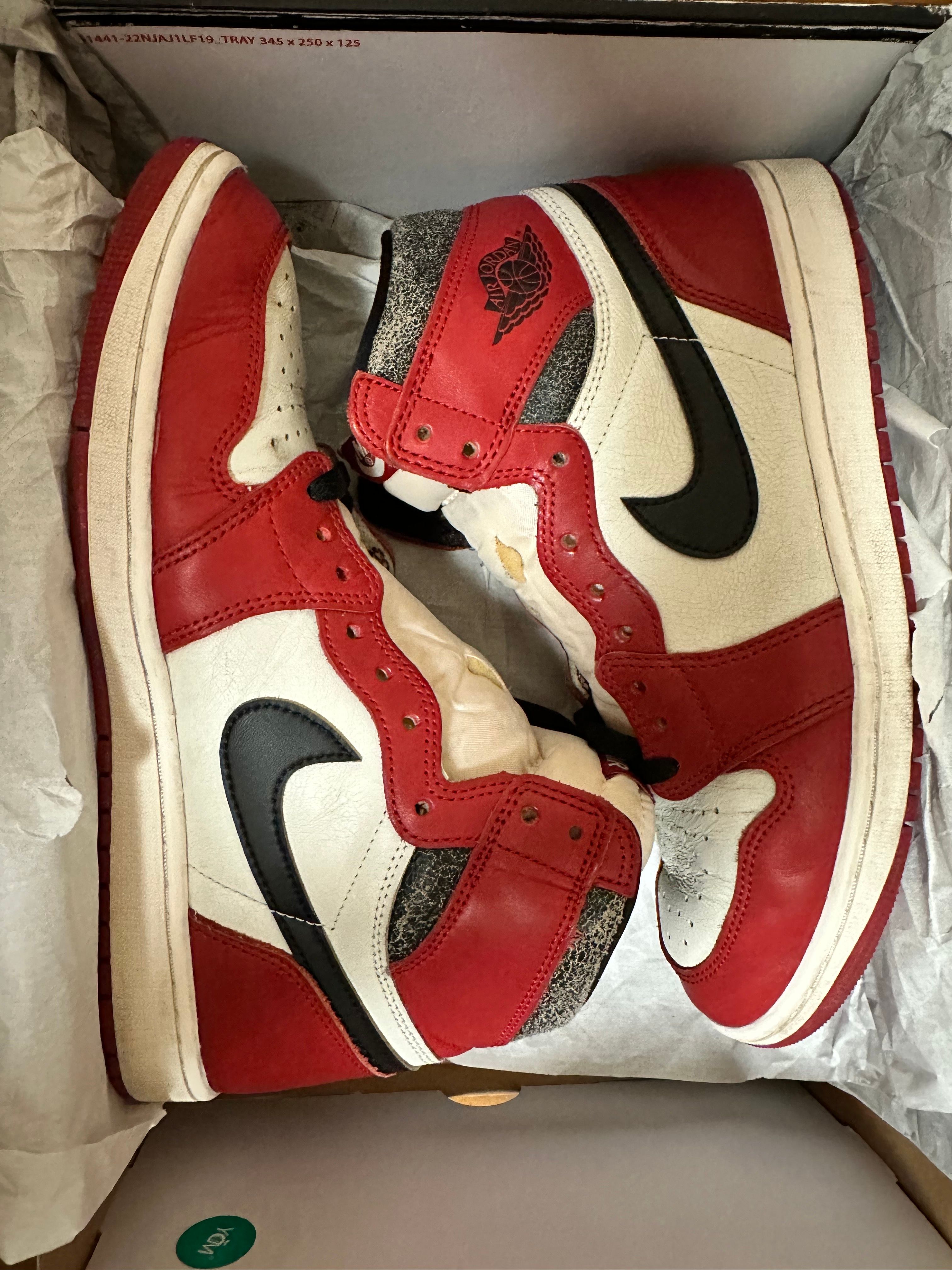 Nike Air Jordan 1 High OG "Lost & Found/Chicago"
