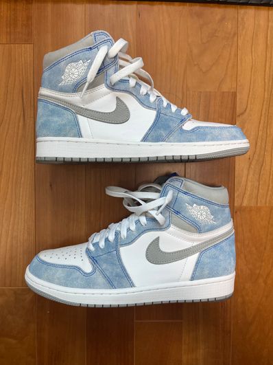 Nike Air Jordan 1 High OG "Hyper Royal"