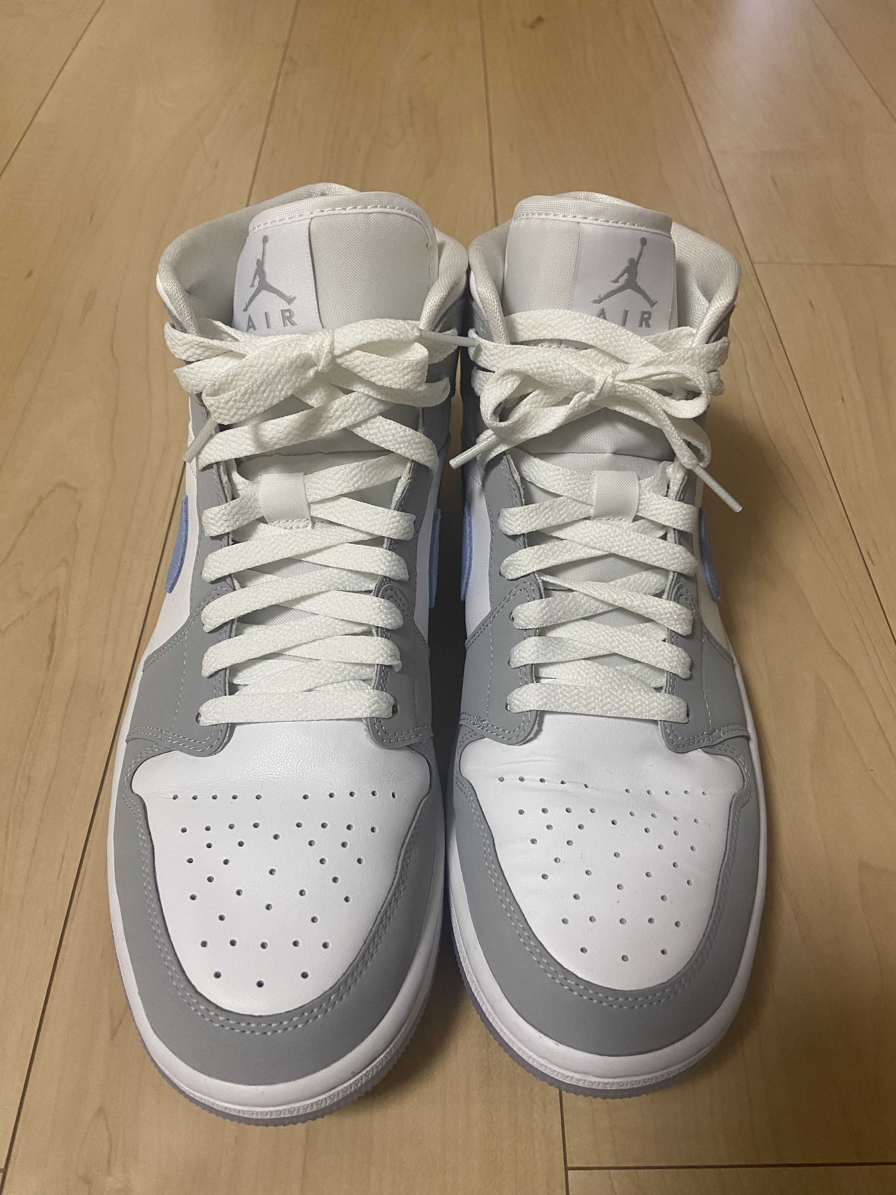 Nike Women's Air Jordan 1 Mid "Wolf Grey"