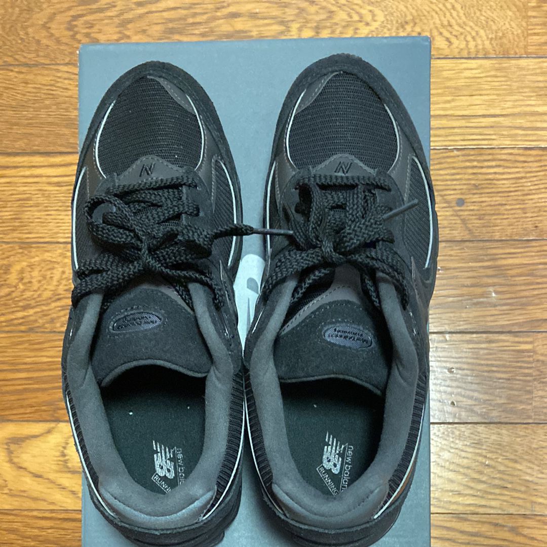 New Balance 2002R "Triple Black"