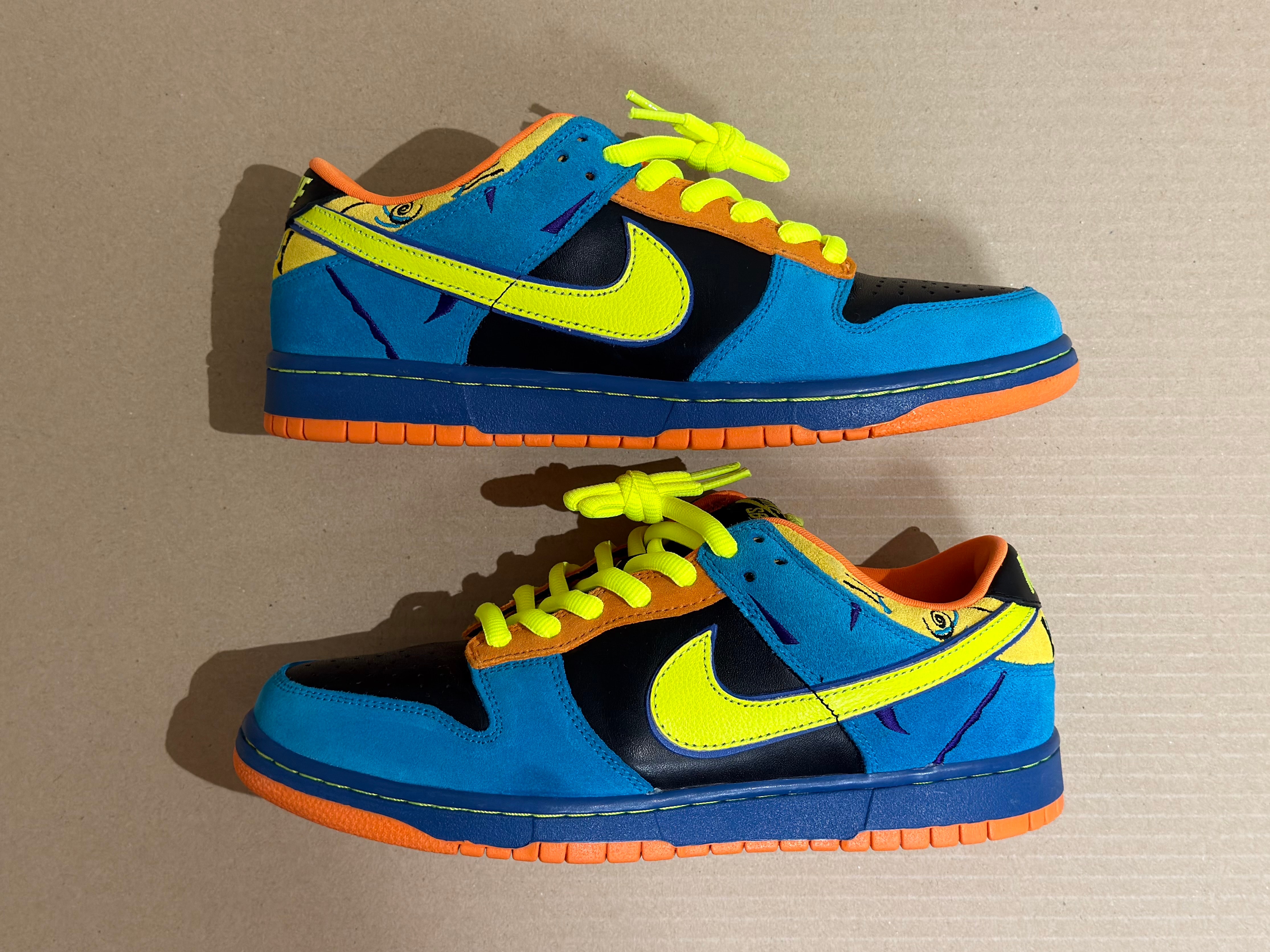 Nike SB Dunk Low "Skate or Die"