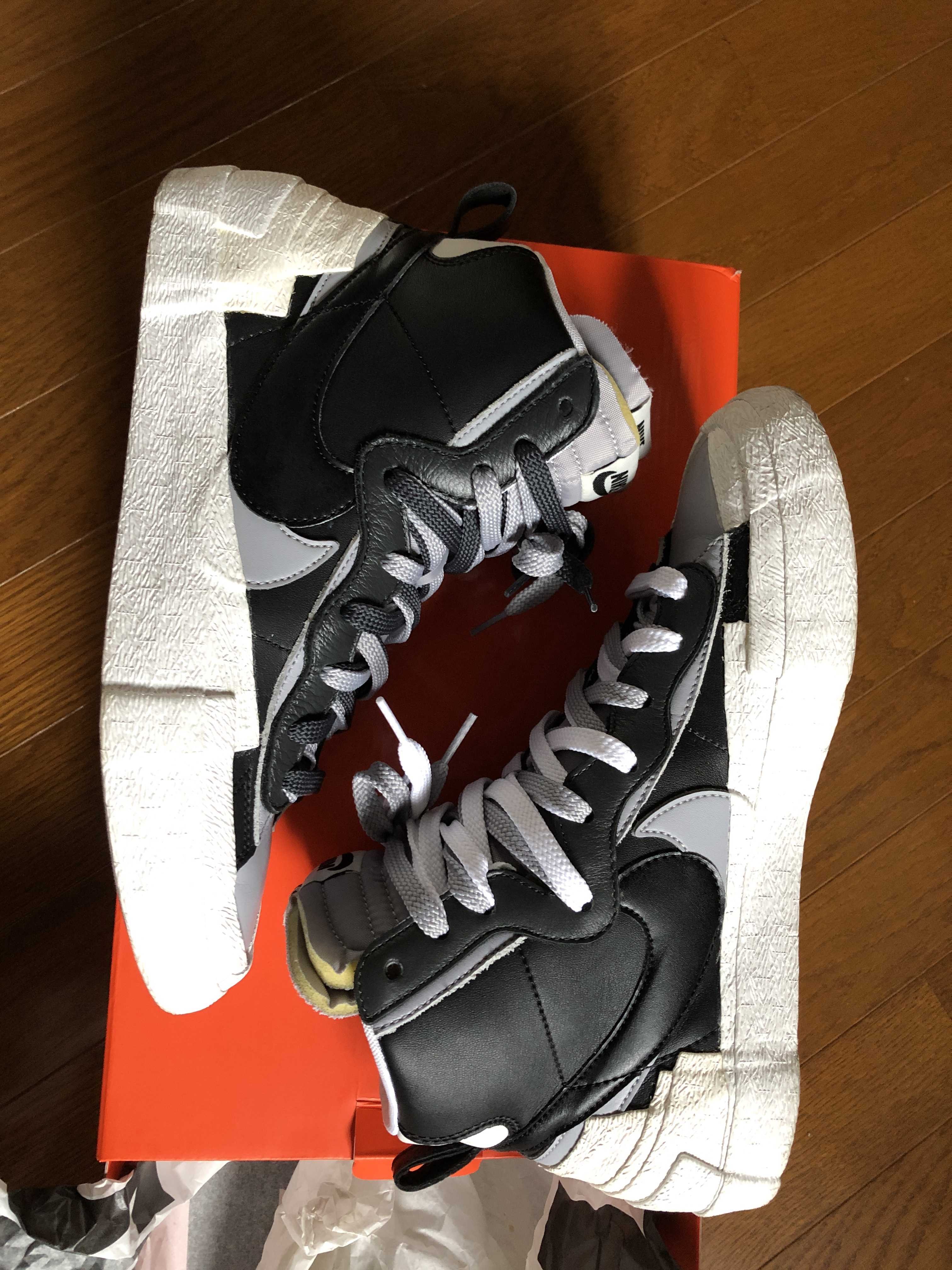 sacai × NIKE BLAZER MID "BLACK/WOLF GREY/WHITE"