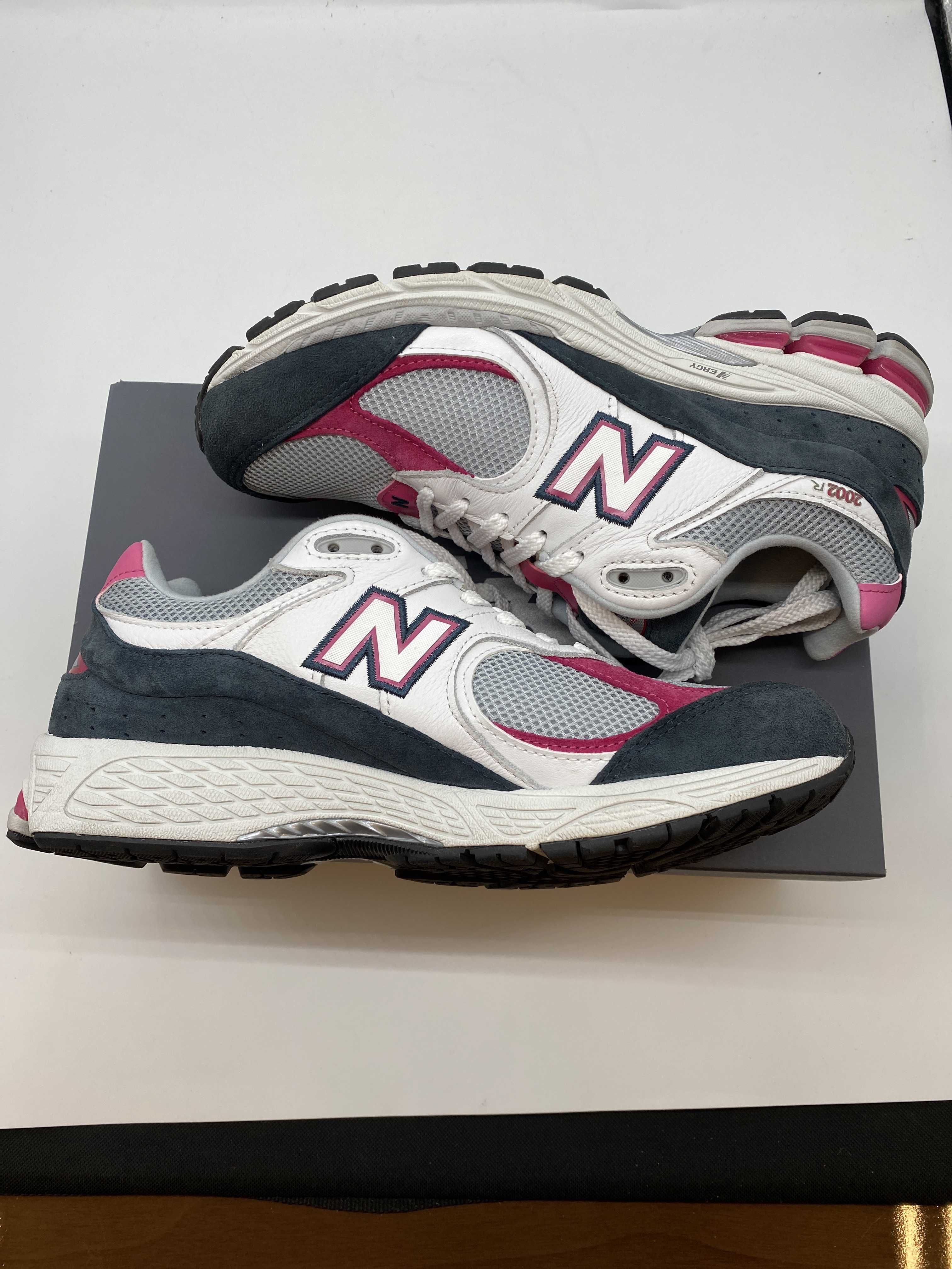 New Balance 2002R "White/Pink"