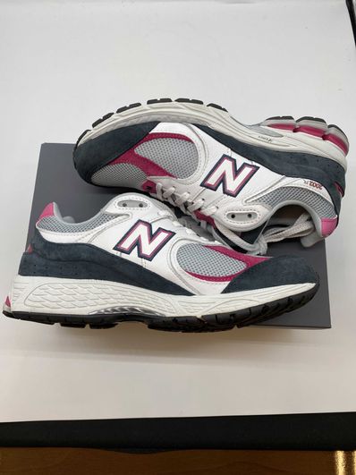 New Balance 2002R "White/Pink"