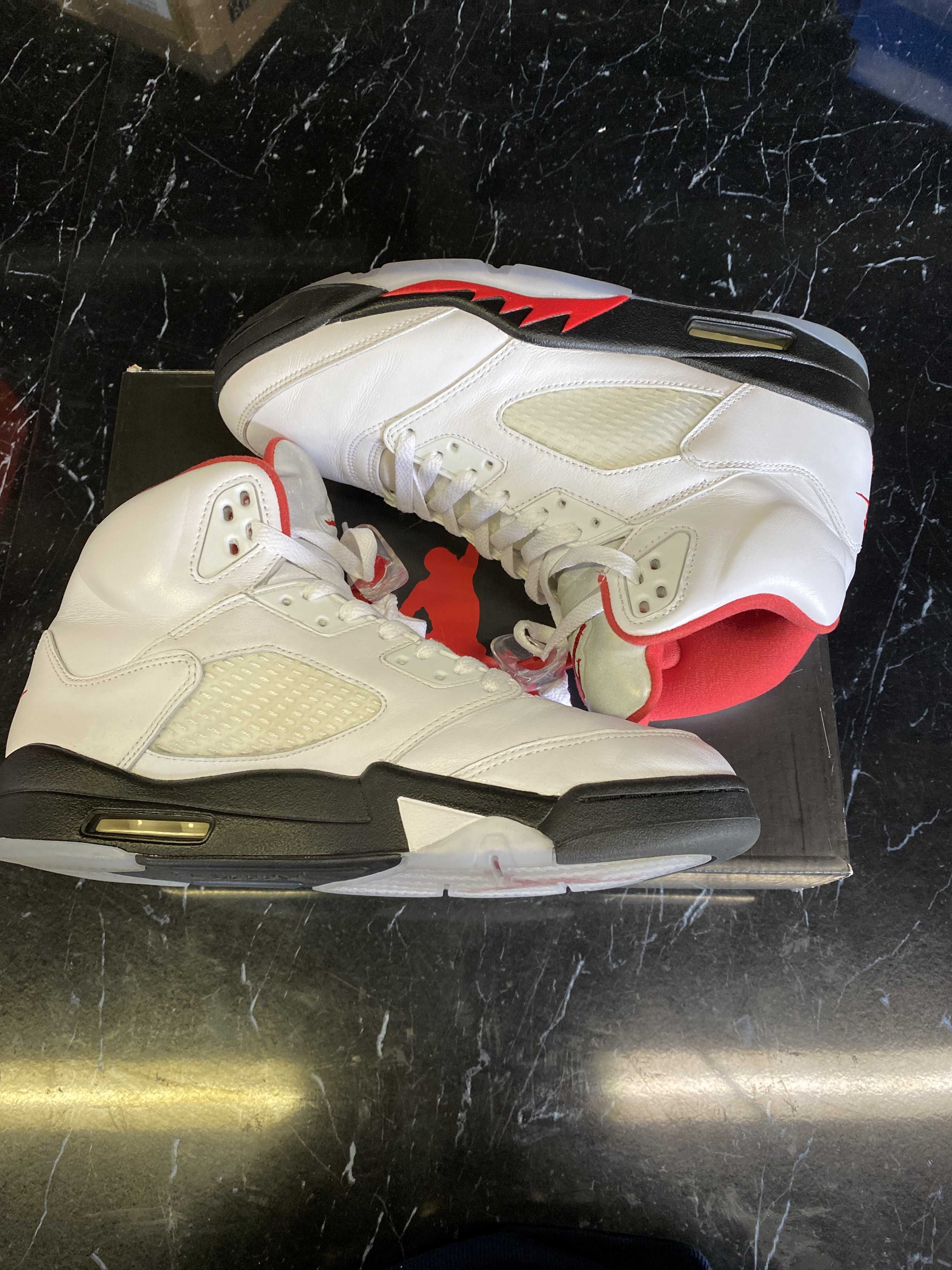 Nike Air Jordan 5 Retro "Fire Red" (2020)