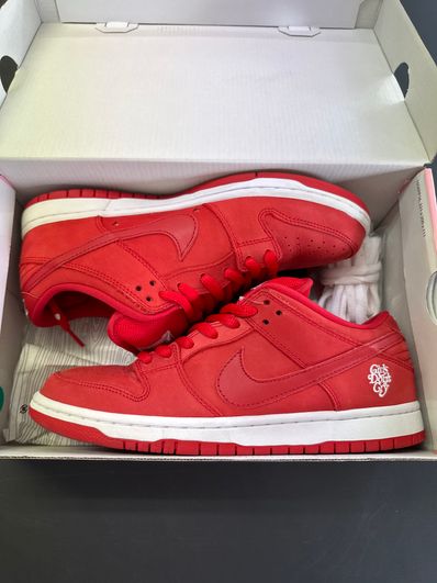 Girls Don't Cry × Nike SB Dunk Low Pro QS "Red" / VERDY
