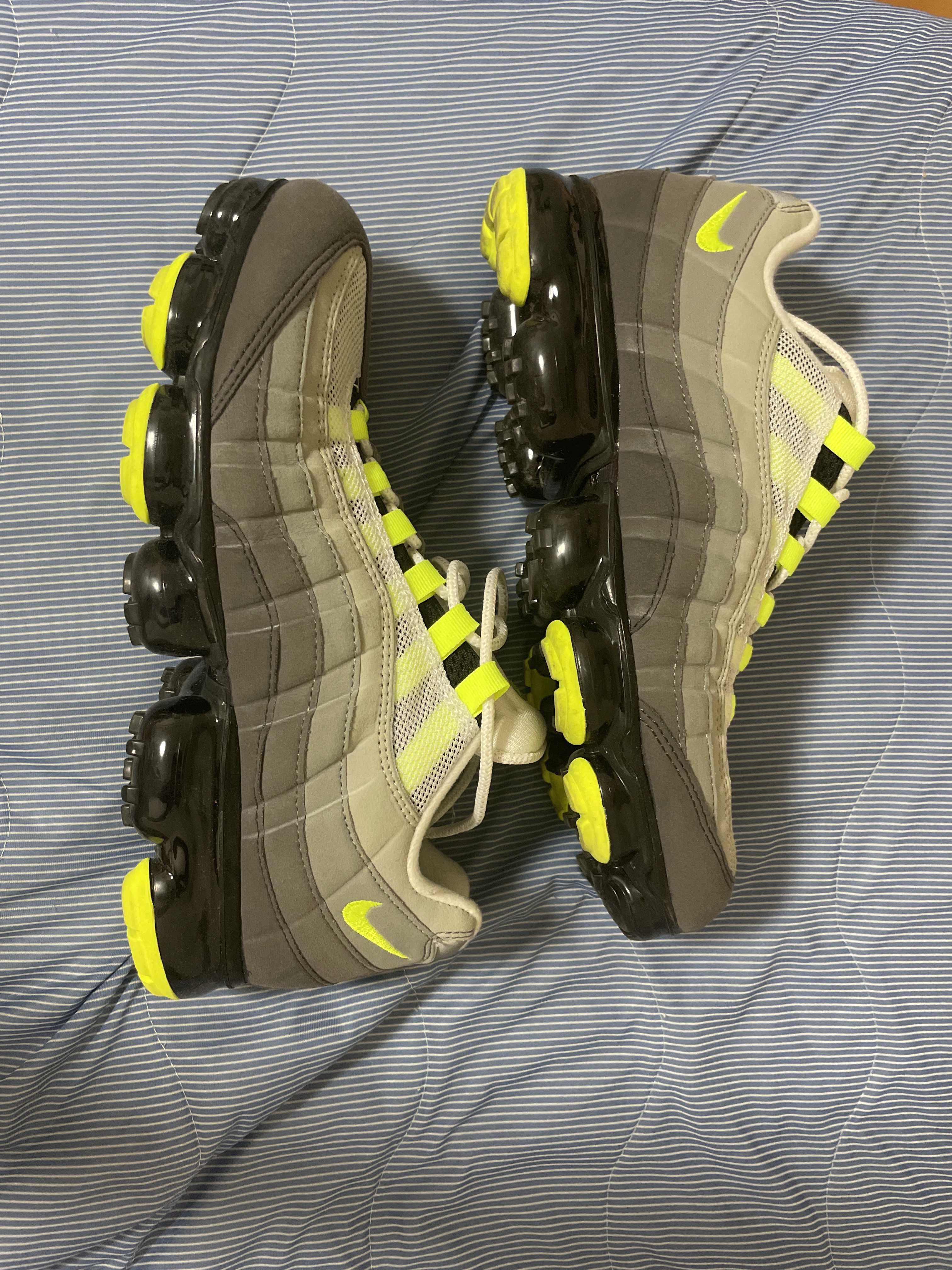 Nike Air Vapormax 95 "Neon"