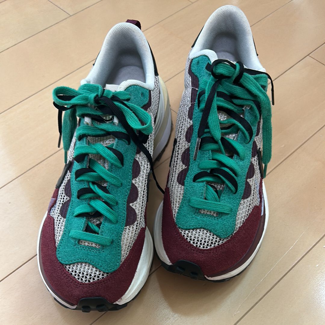 sacai × Nike Vapor Waffle "String/Red/Green"