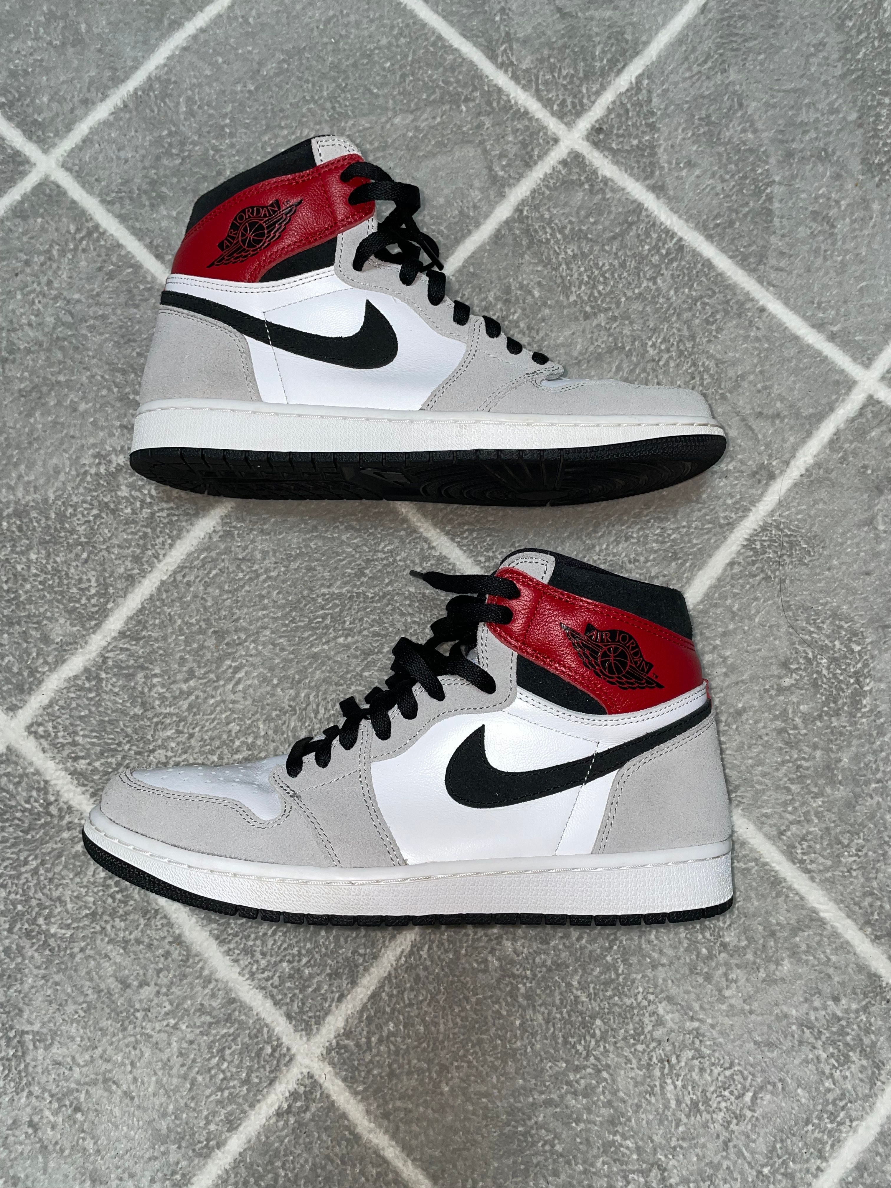 Nike Air Jordan 1 High OG "White/Black/Light Smoke Grey"