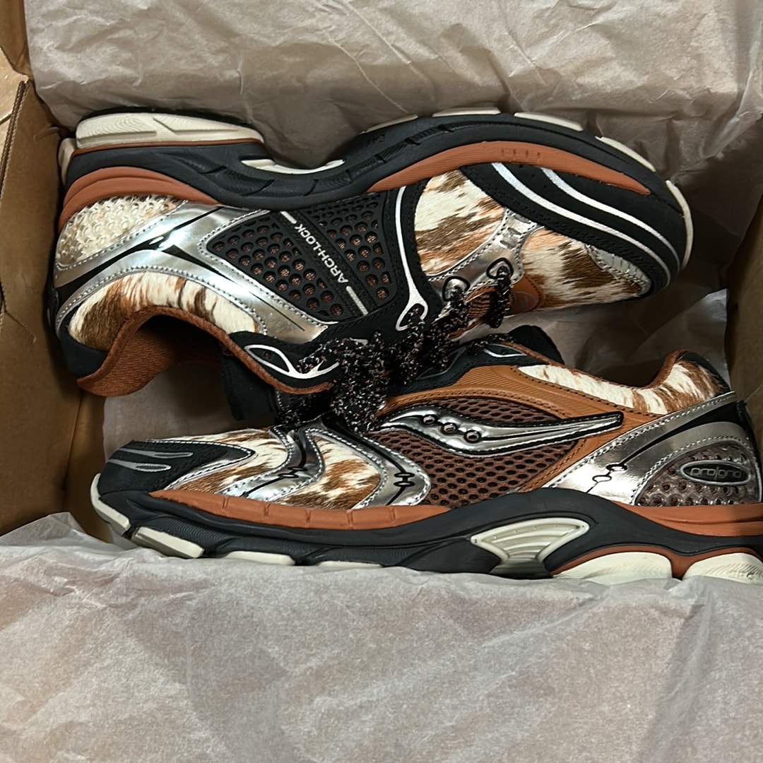 Saucony Progrid Triumph 4 "Space Cowboy"