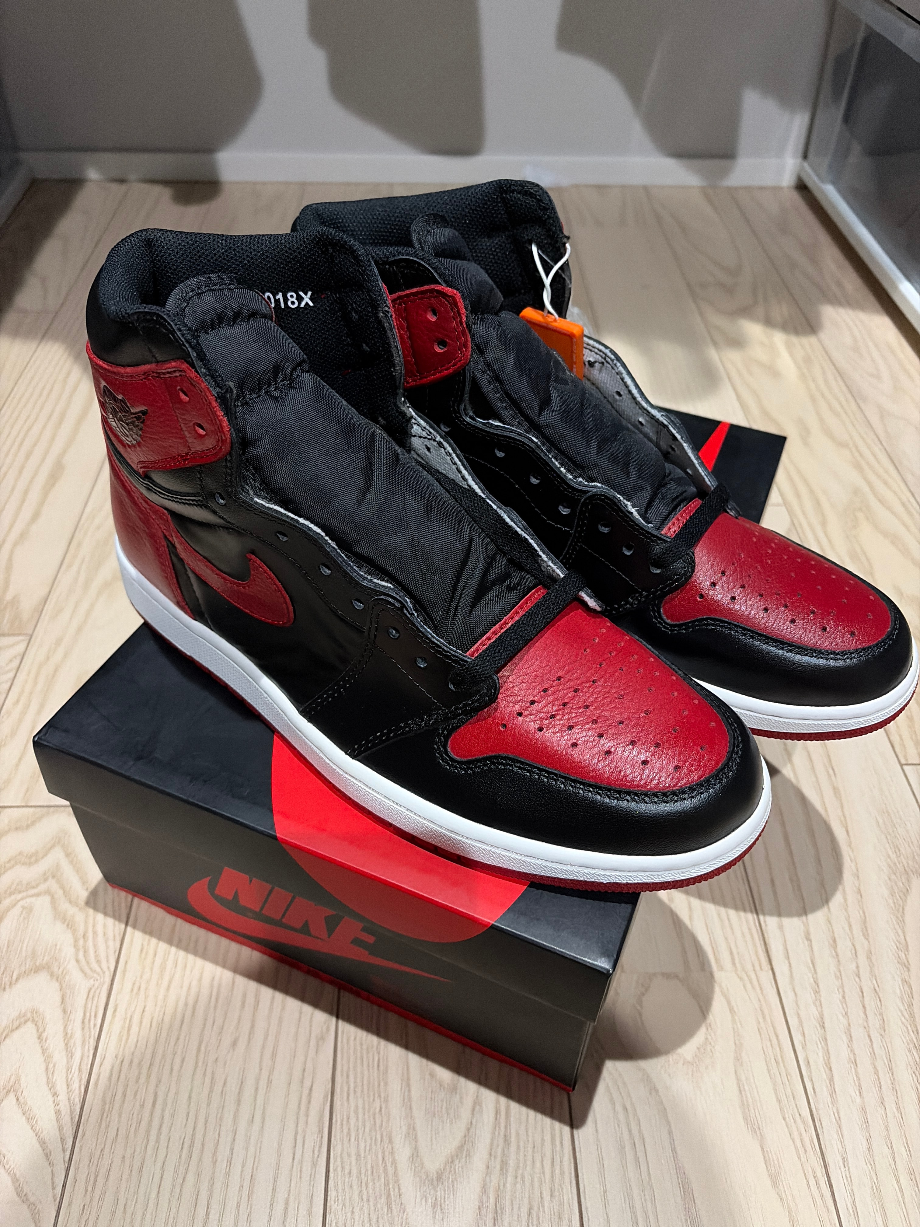 Nike Air Jordan 1 Retro High OG "Bred/Banned"