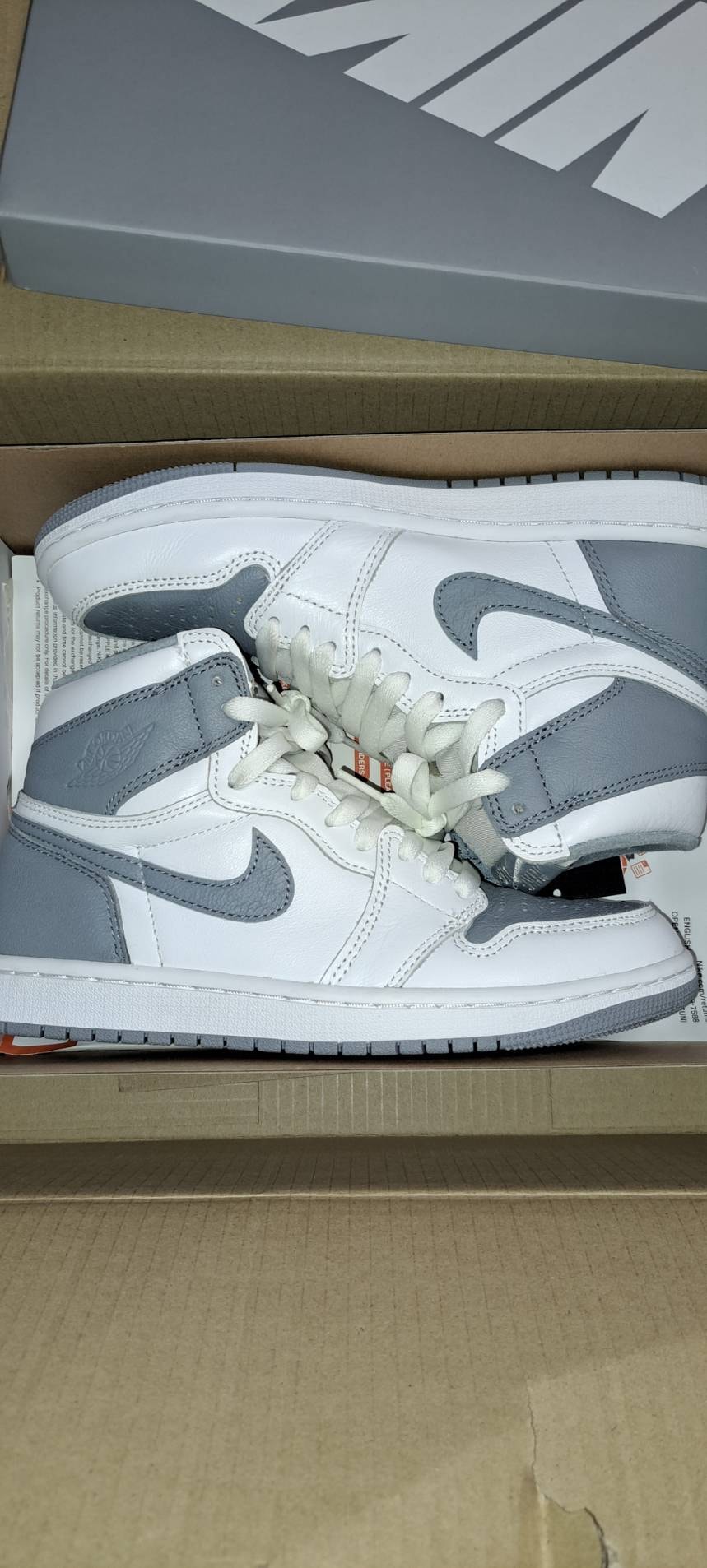 Nike Air Jordan 1 High OG "Stealth"