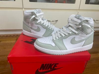 Nike Women's Air Jordan 1 High OG "Seafoam"