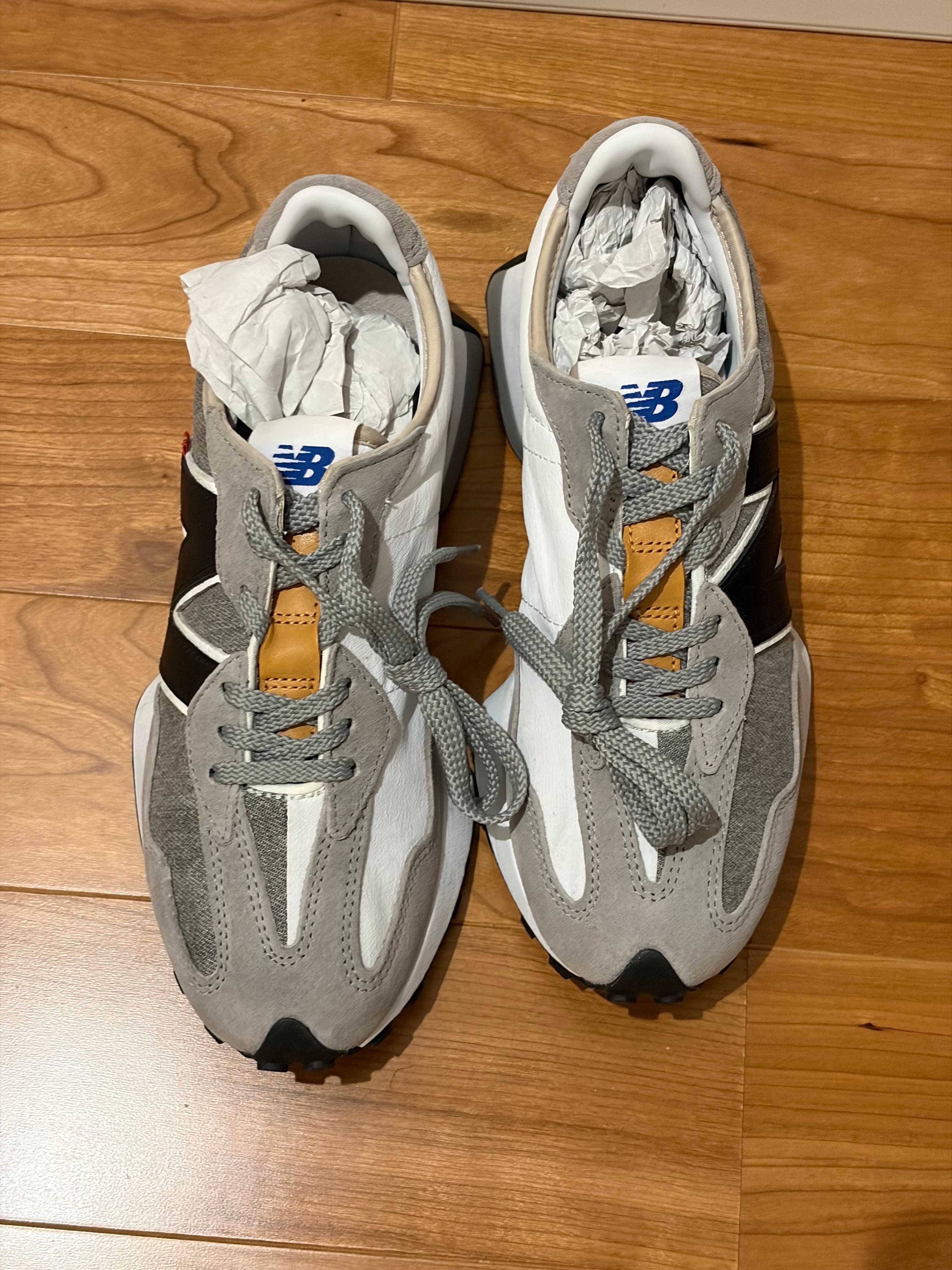 Levi's × New Balance 327 "Grey"