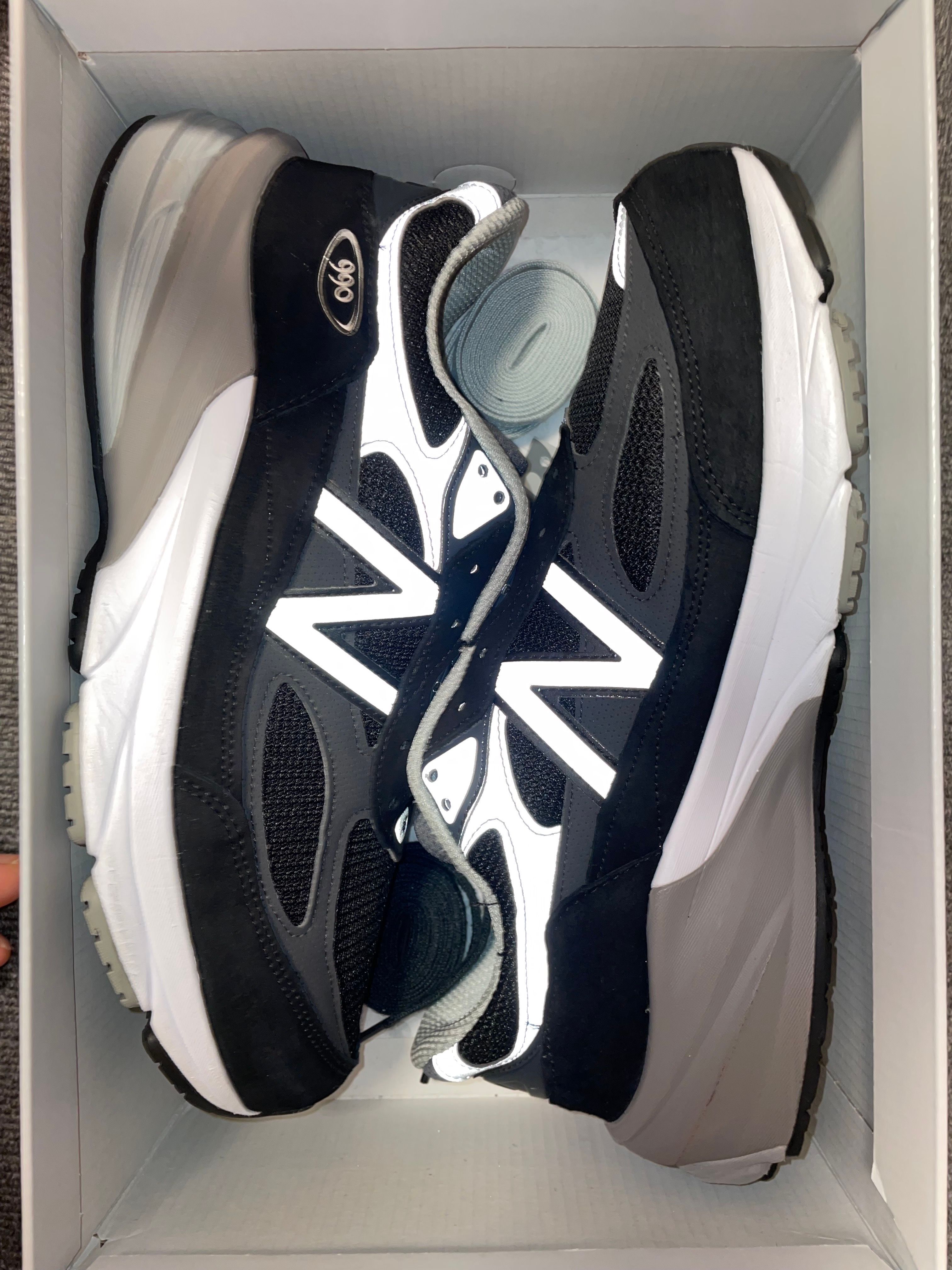 New Balance 990V6 "Black" (Heel NB Logo)
