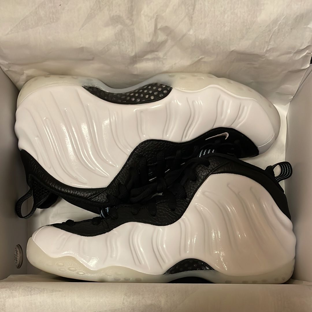 Nike Air Foamposite One "White and Black"