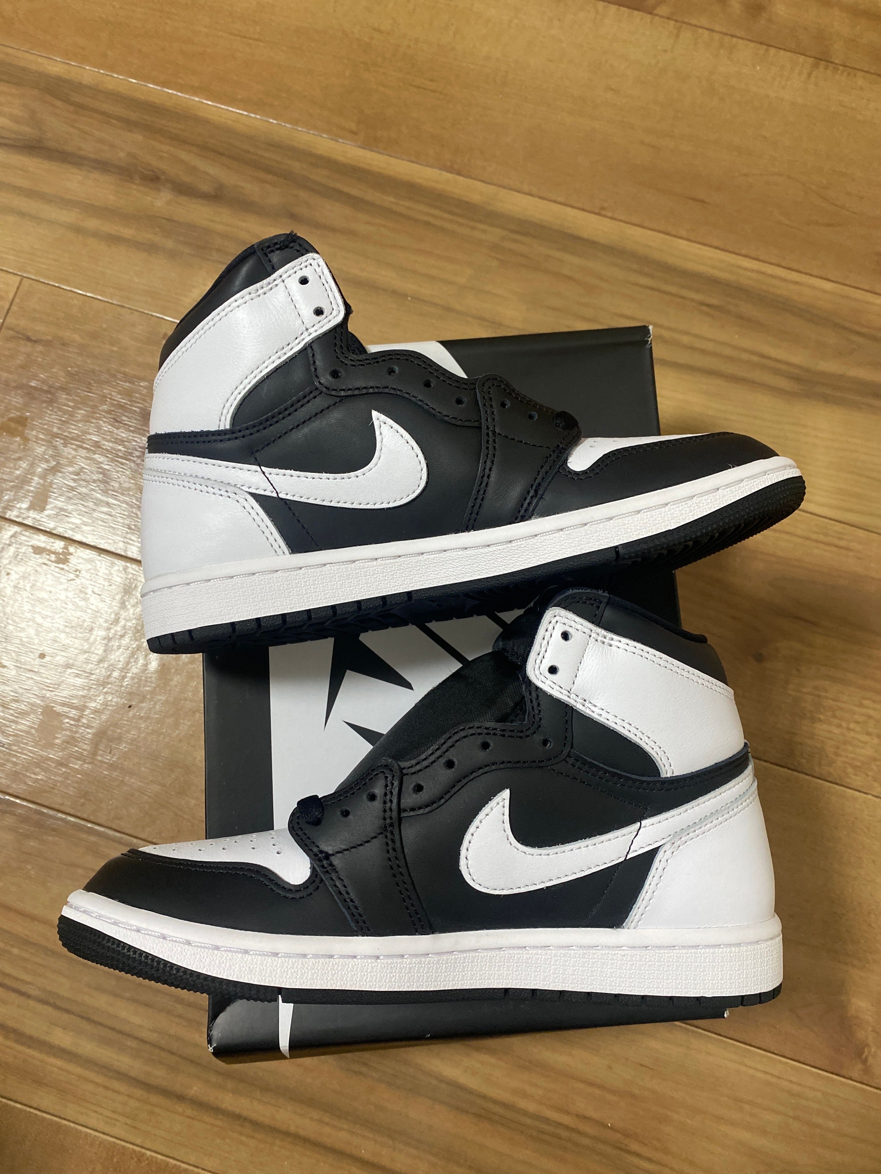 Nike Air Jordan 1 Retro High OG "Black/White"